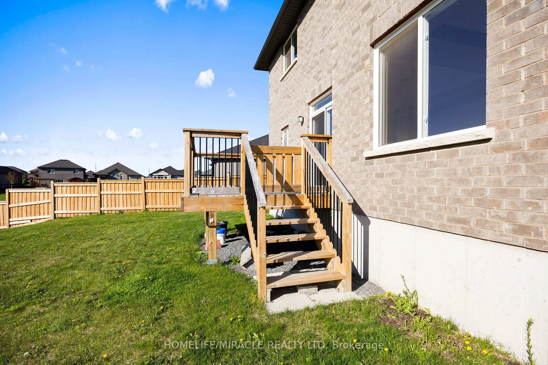 Photo 4 of 15 Mavety Court, Belleville, Thurlow Ward — HOMEH