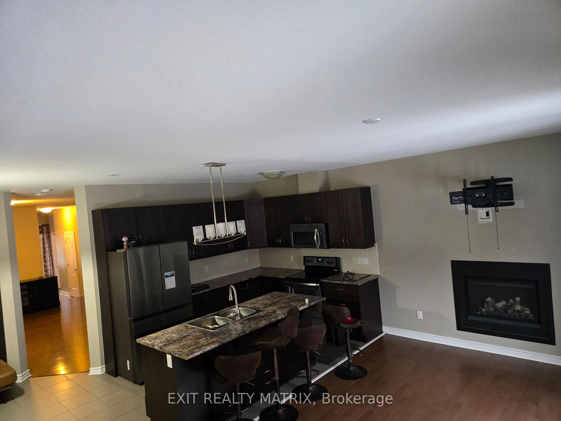 Photo 8 of 717 Hazelnut Crescent, Ottawa, Blossom Park/Kemp Park/Findlay Creek — HOMEH