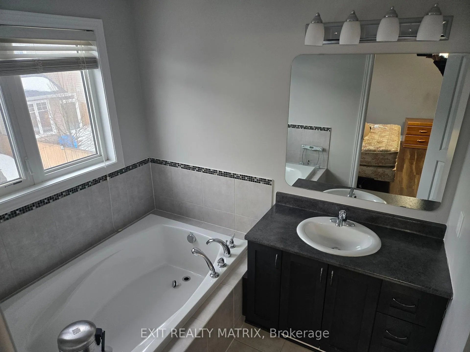 Photo 12 of 717 Hazelnut Crescent, Ottawa, Blossom Park/Kemp Park/Findlay Creek — HOMEH