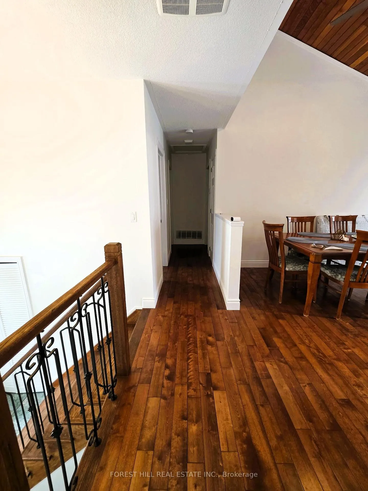 Photo 7 of 859 Lakeshore Road E, Oro-Medonte, Rural Oro-Medonte — HOMEH