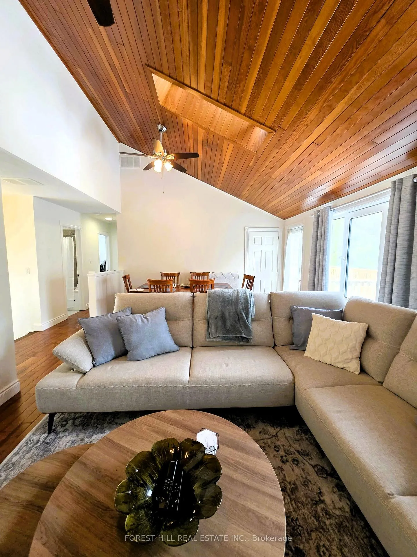Photo 9 of 859 Lakeshore Road E, Oro-Medonte, Rural Oro-Medonte — HOMEH
