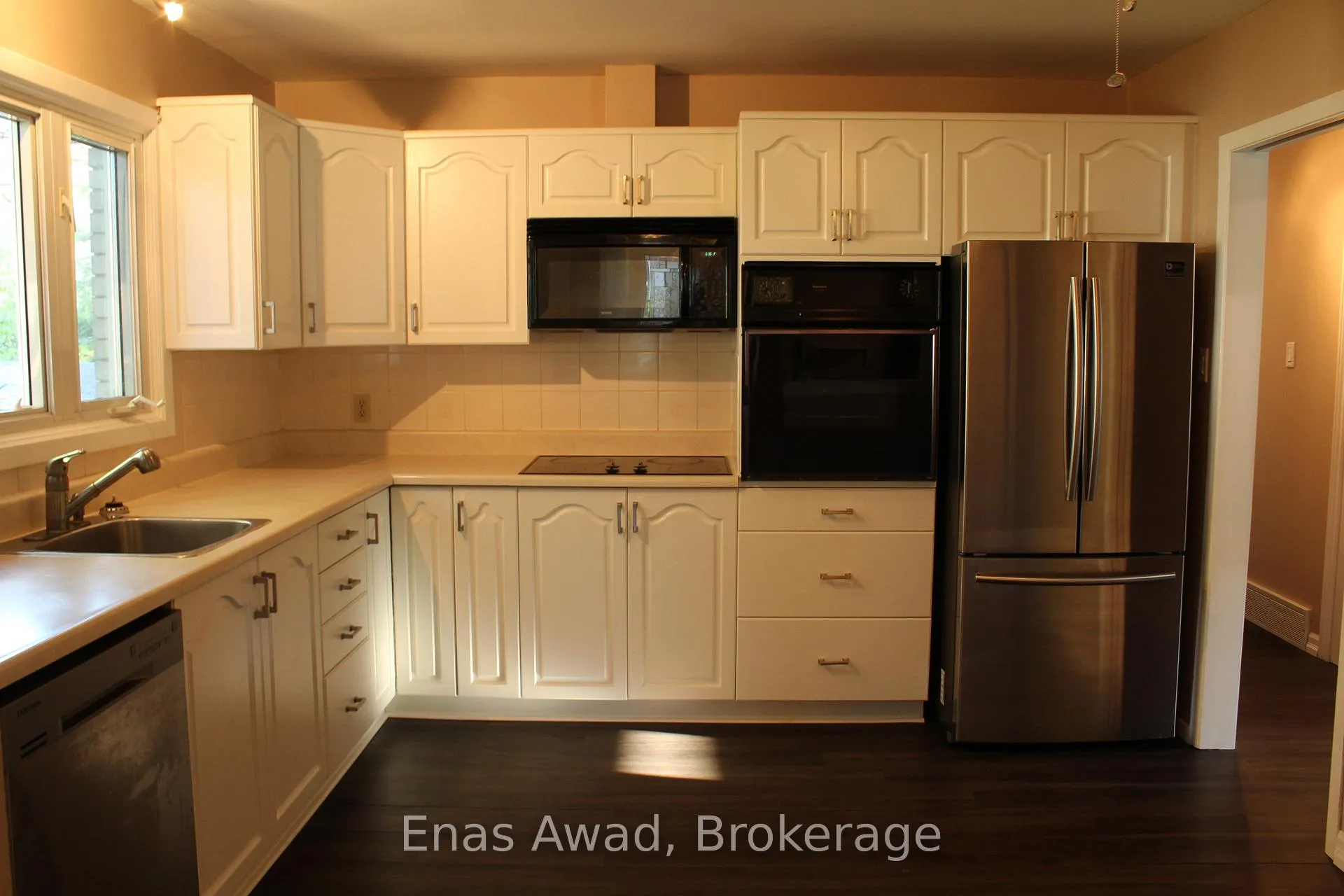 Photo 10 of Unit 1, 356 Shakespeare Street, Ottawa, Vanier — HOMEH