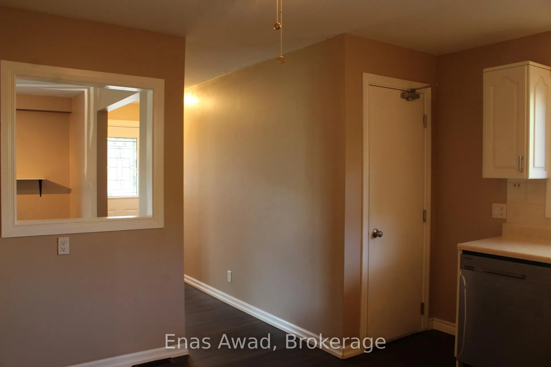 Photo 12 of Unit 1, 356 Shakespeare Street, Ottawa, Vanier — HOMEH