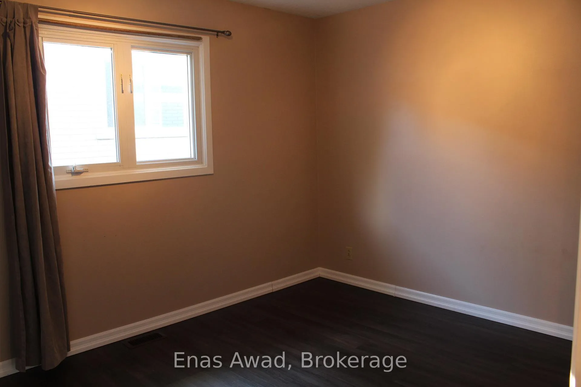 Photo 16 of Unit 1, 356 Shakespeare Street, Ottawa, Vanier — HOMEH