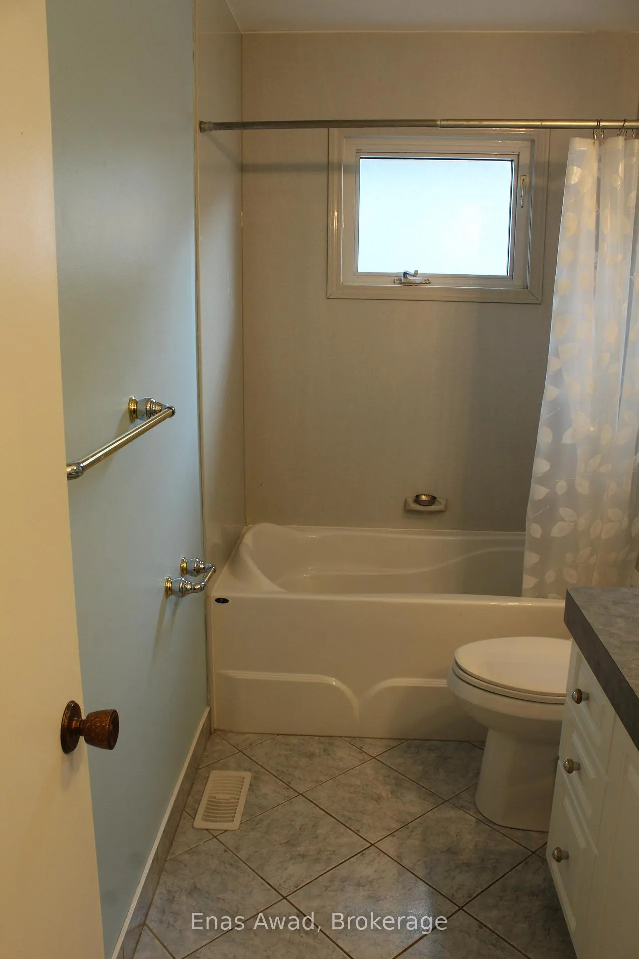 Photo 24 of Unit 1, 356 Shakespeare Street, Ottawa, Vanier — HOMEH