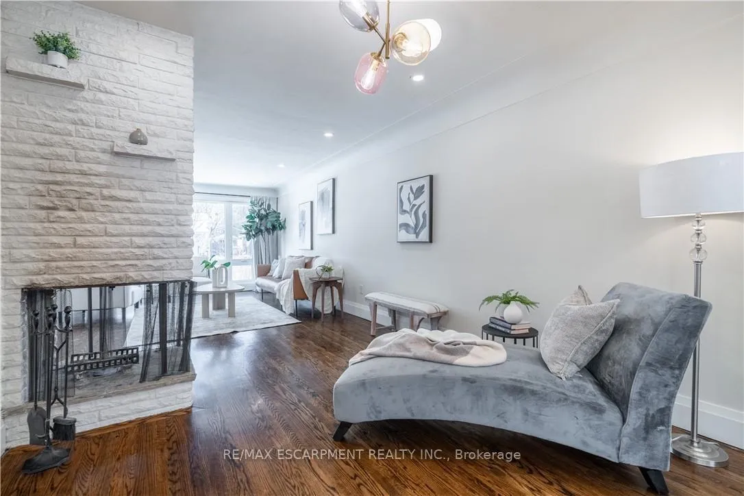 Photo 10 of 7 Glenmorris Drive, Hamilton, Dundas — HOMEH