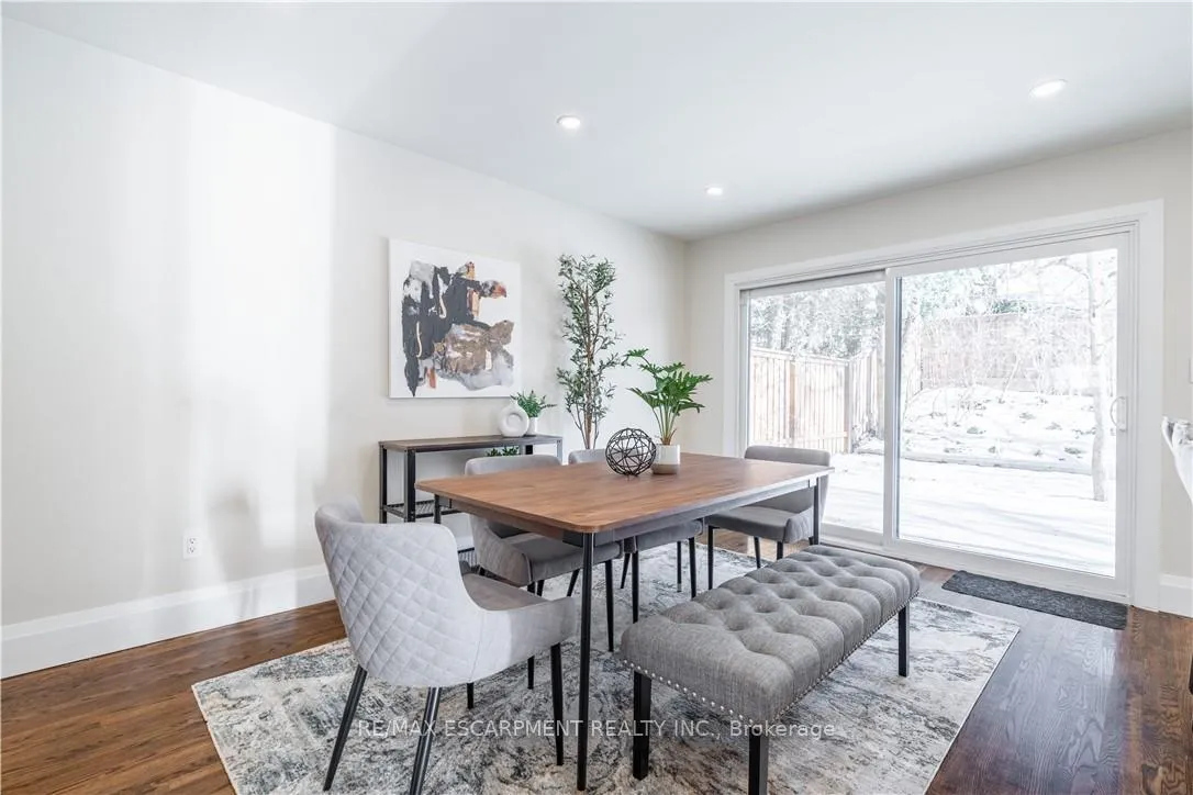Photo 12 of 7 Glenmorris Drive, Hamilton, Dundas — HOMEH