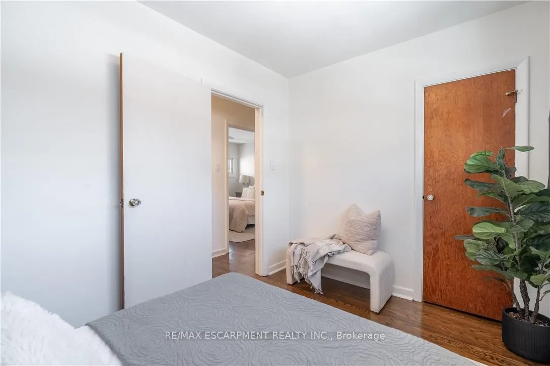 Photo 26 of 7 Glenmorris Drive, Hamilton, Dundas — HOMEH