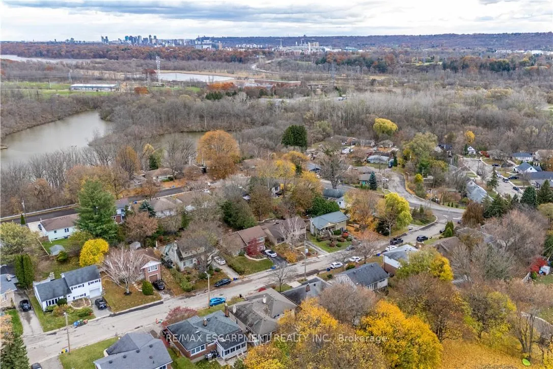 Photo 35 of 7 Glenmorris Drive, Hamilton, Dundas — HOMEH
