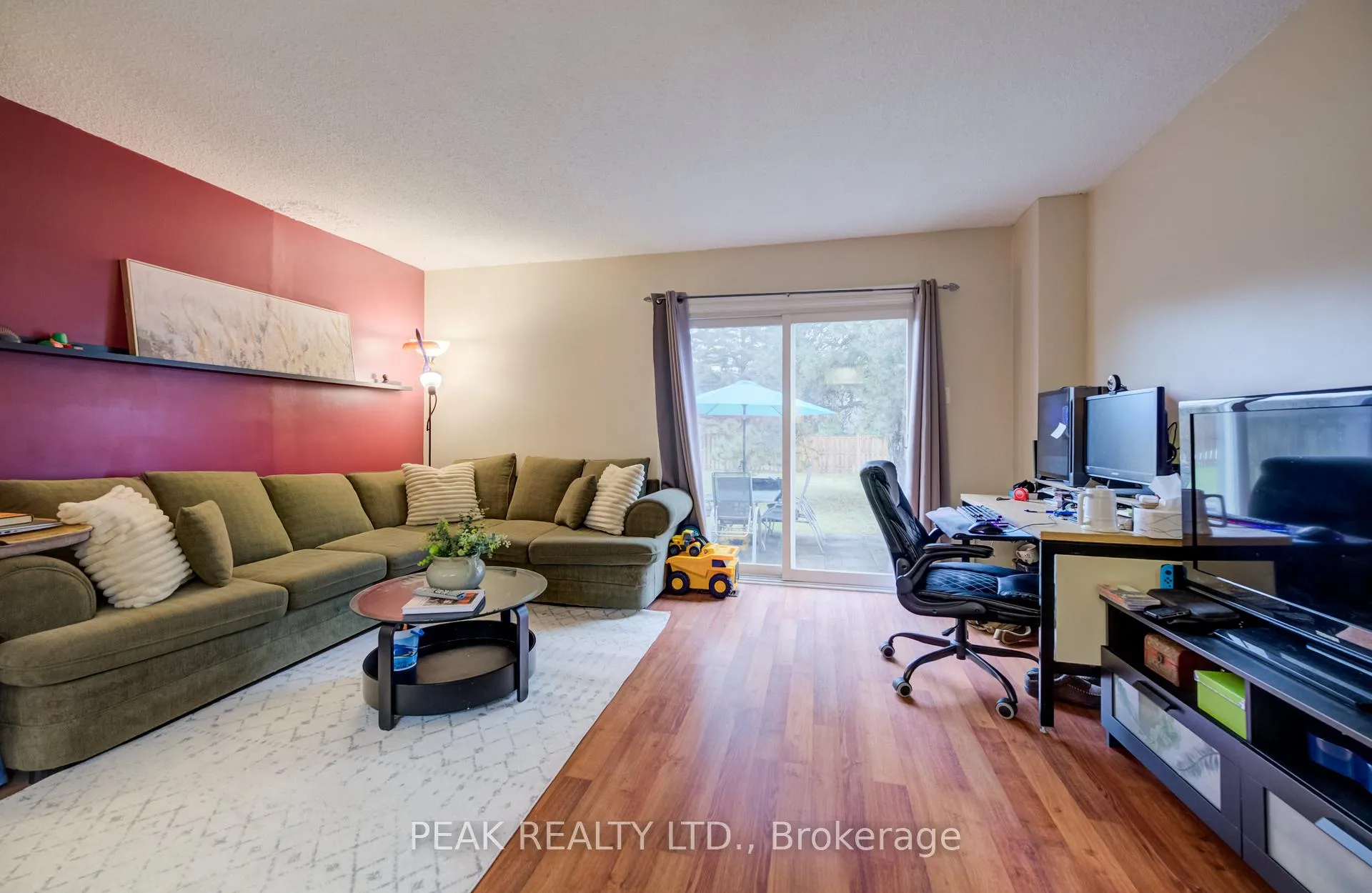 Photo 10 of Unit 57, 135 Chalmers Street S, Cambridge — HOMEH