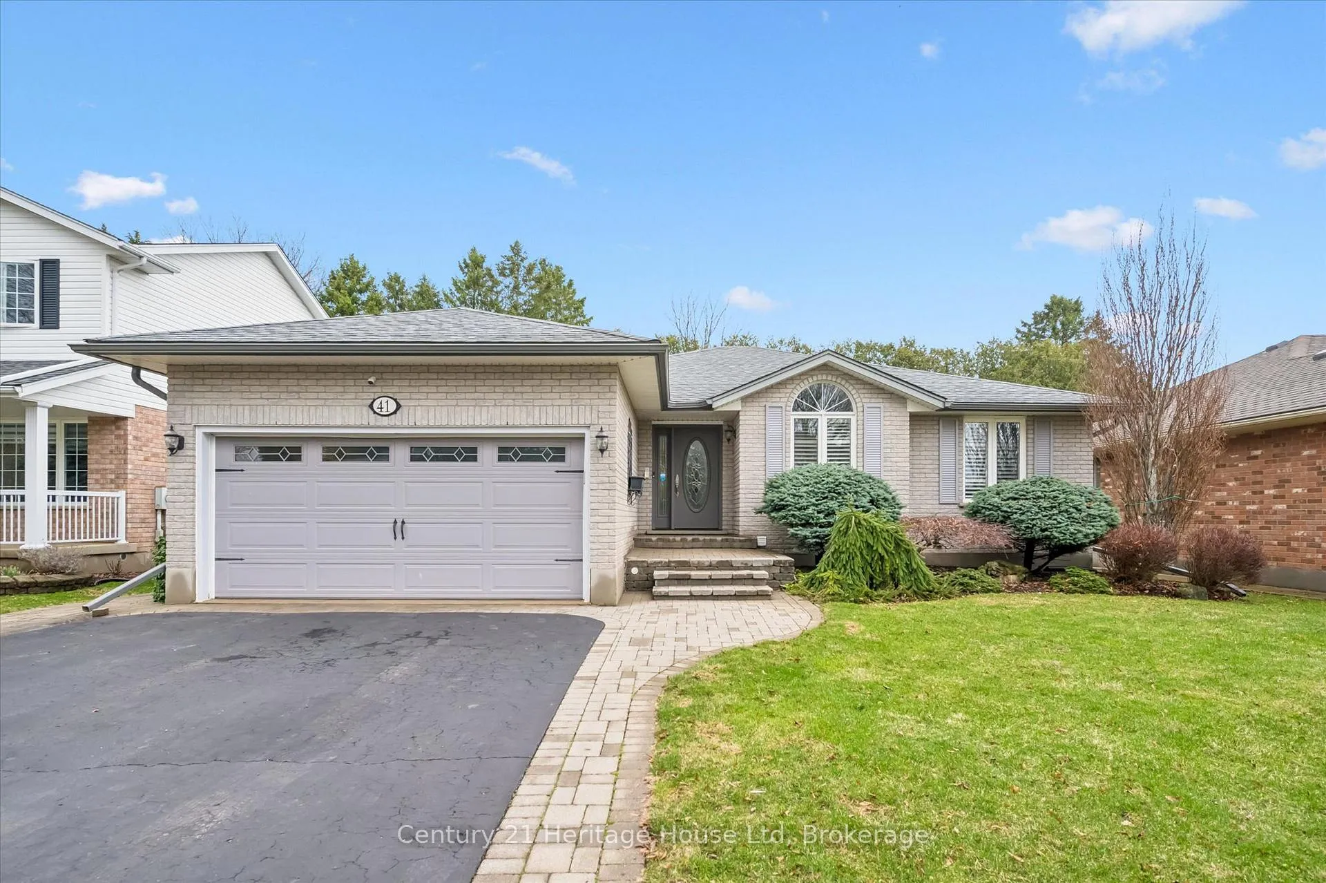 Photo 1 of 41 Thomas Boulevard, Centre Wellington, Elora/Salem — HOMEH