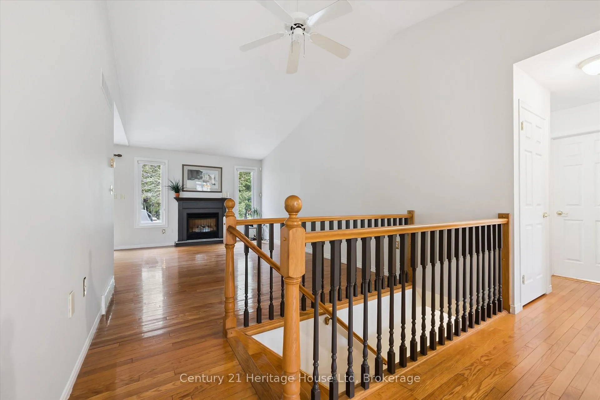 Photo 6 of 41 Thomas Boulevard, Centre Wellington, Elora/Salem — HOMEH