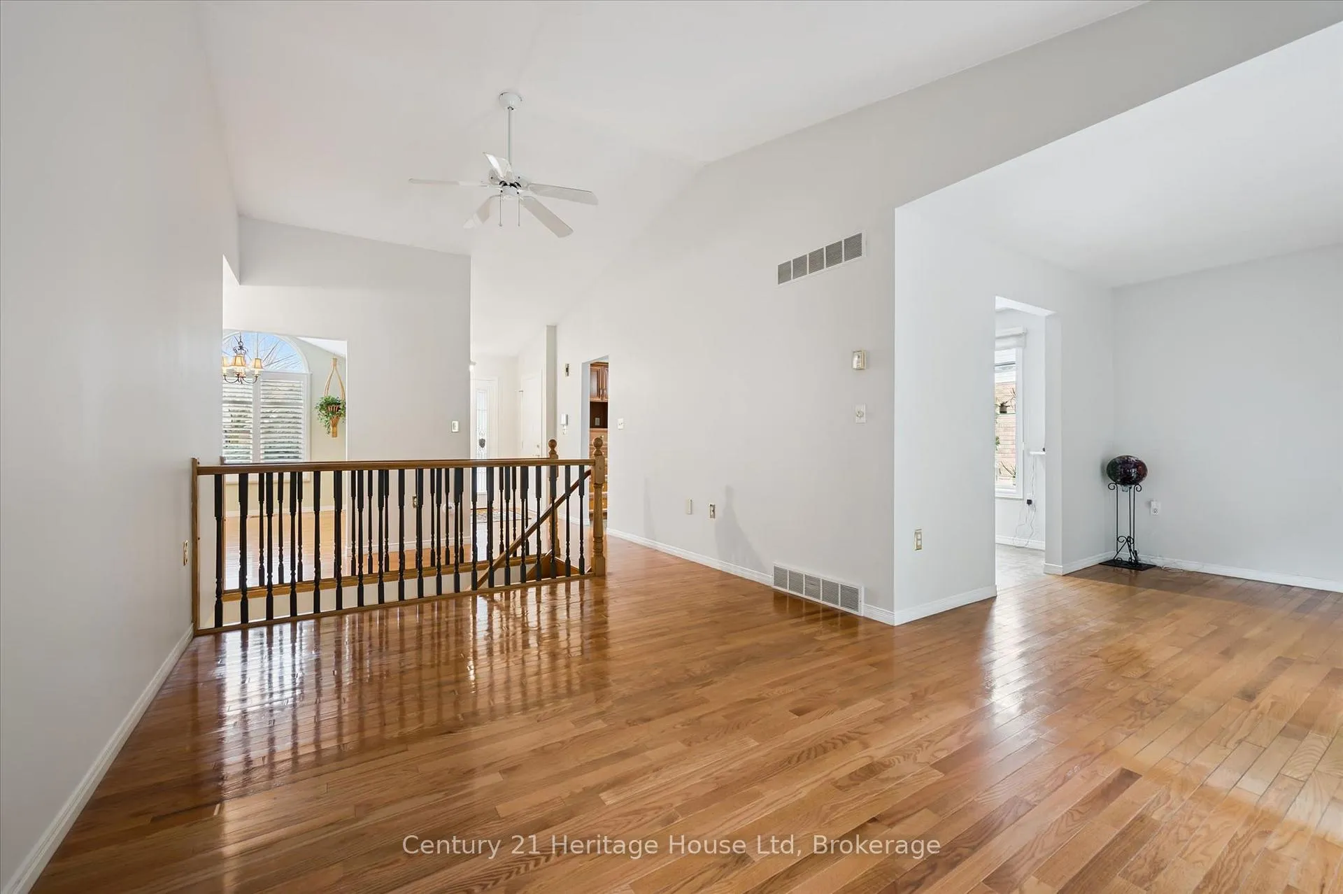 Photo 9 of 41 Thomas Boulevard, Centre Wellington, Elora/Salem — HOMEH