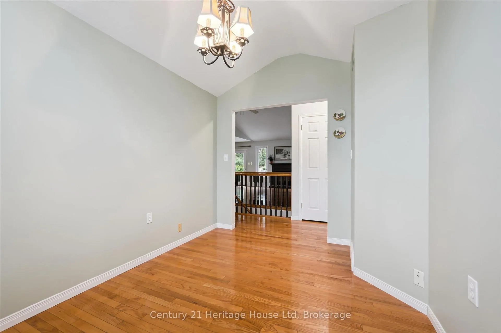 Photo 20 of 41 Thomas Boulevard, Centre Wellington, Elora/Salem — HOMEH