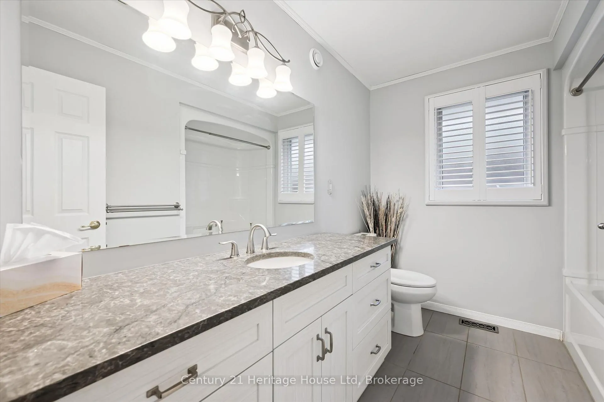 Photo 22 of 41 Thomas Boulevard, Centre Wellington, Elora/Salem — HOMEH