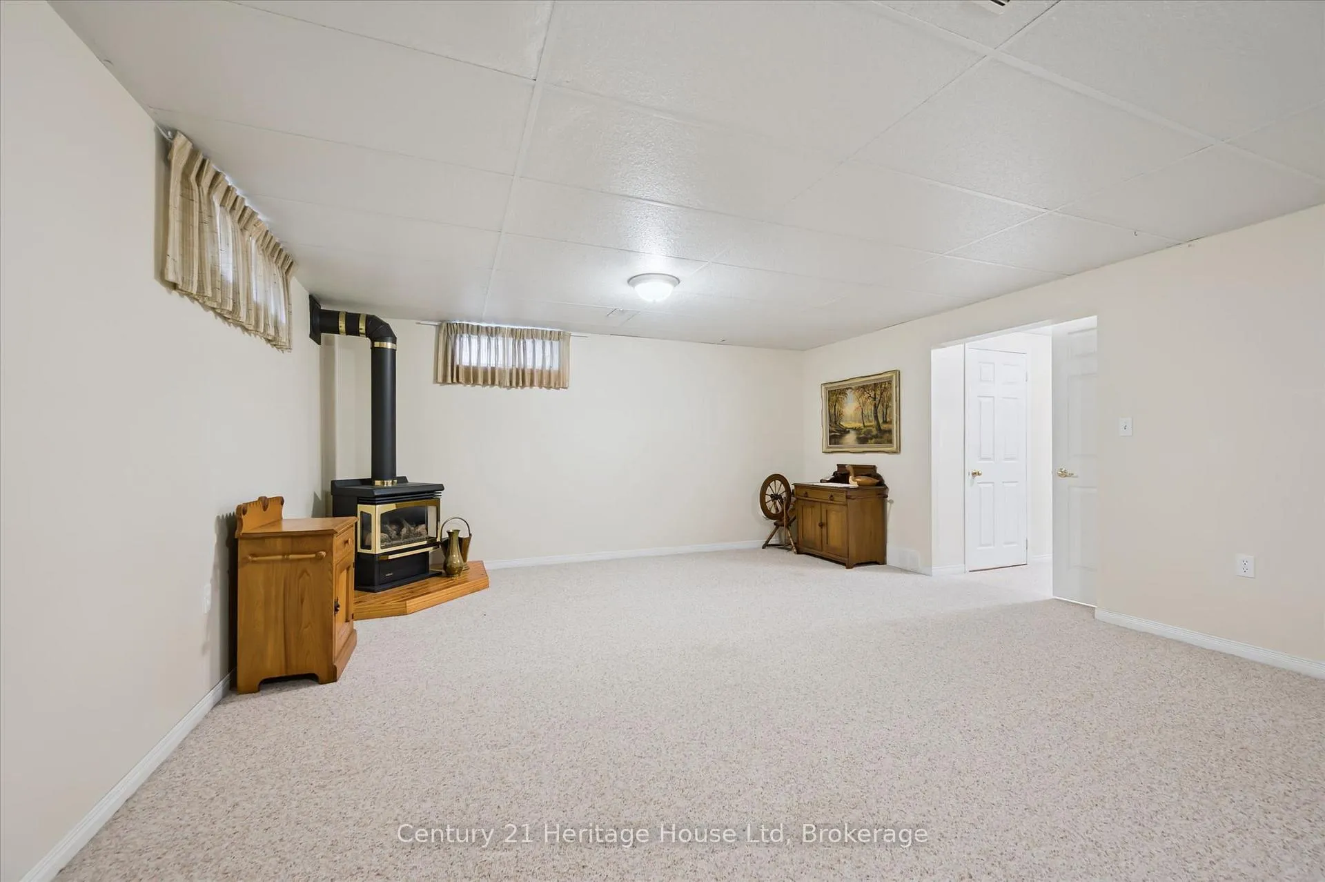 Photo 26 of 41 Thomas Boulevard, Centre Wellington, Elora/Salem — HOMEH
