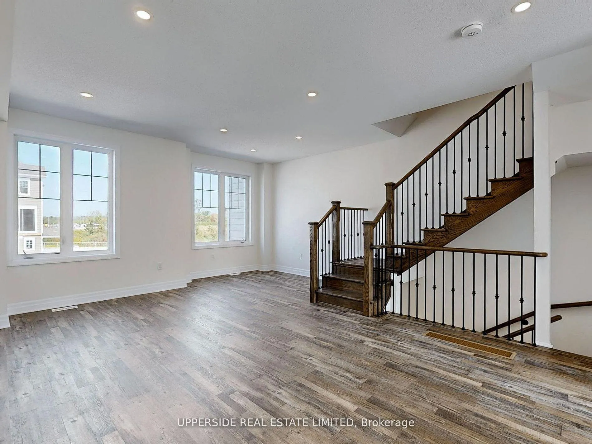 Photo 2 of 105 Surf Drive, Wasaga Beach — HOMEH