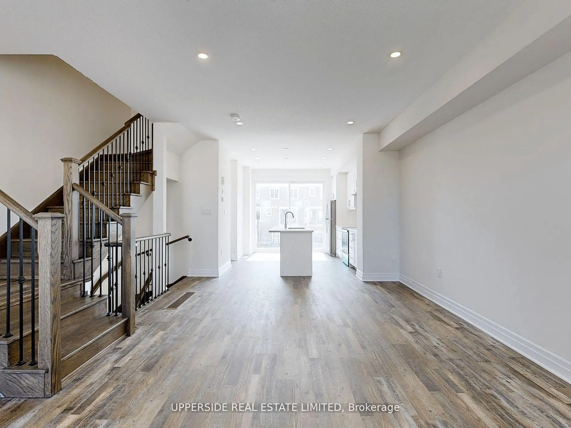 Photo 4 of 105 Surf Drive, Wasaga Beach — HOMEH