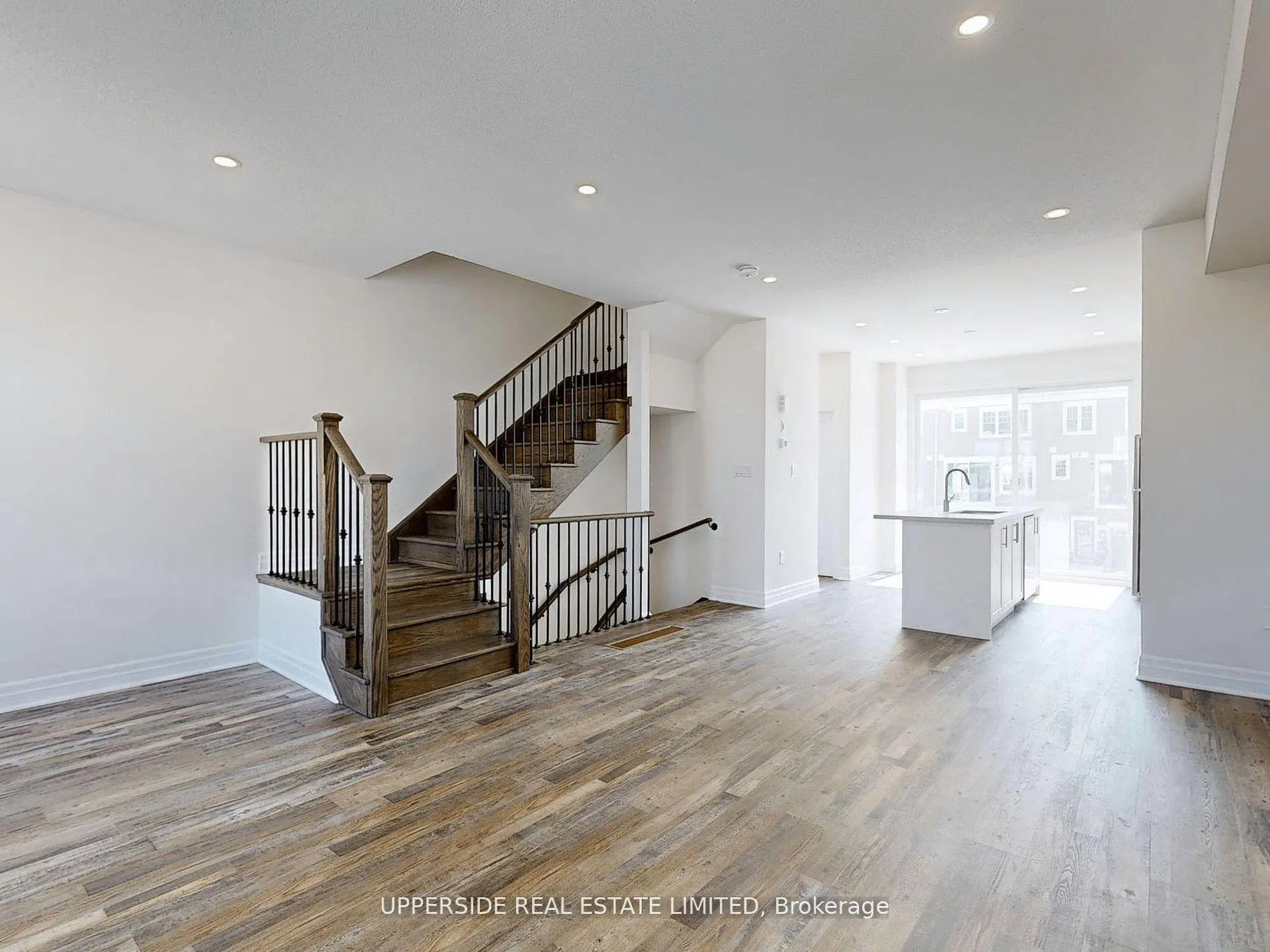 Photo 5 of 105 Surf Drive, Wasaga Beach — HOMEH