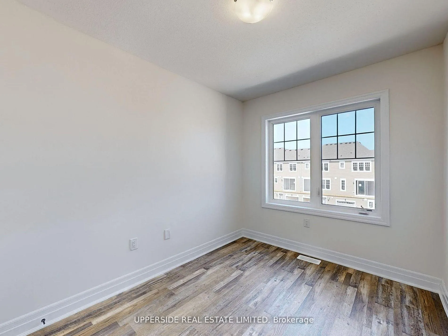 Photo 17 of 105 Surf Drive, Wasaga Beach — HOMEH