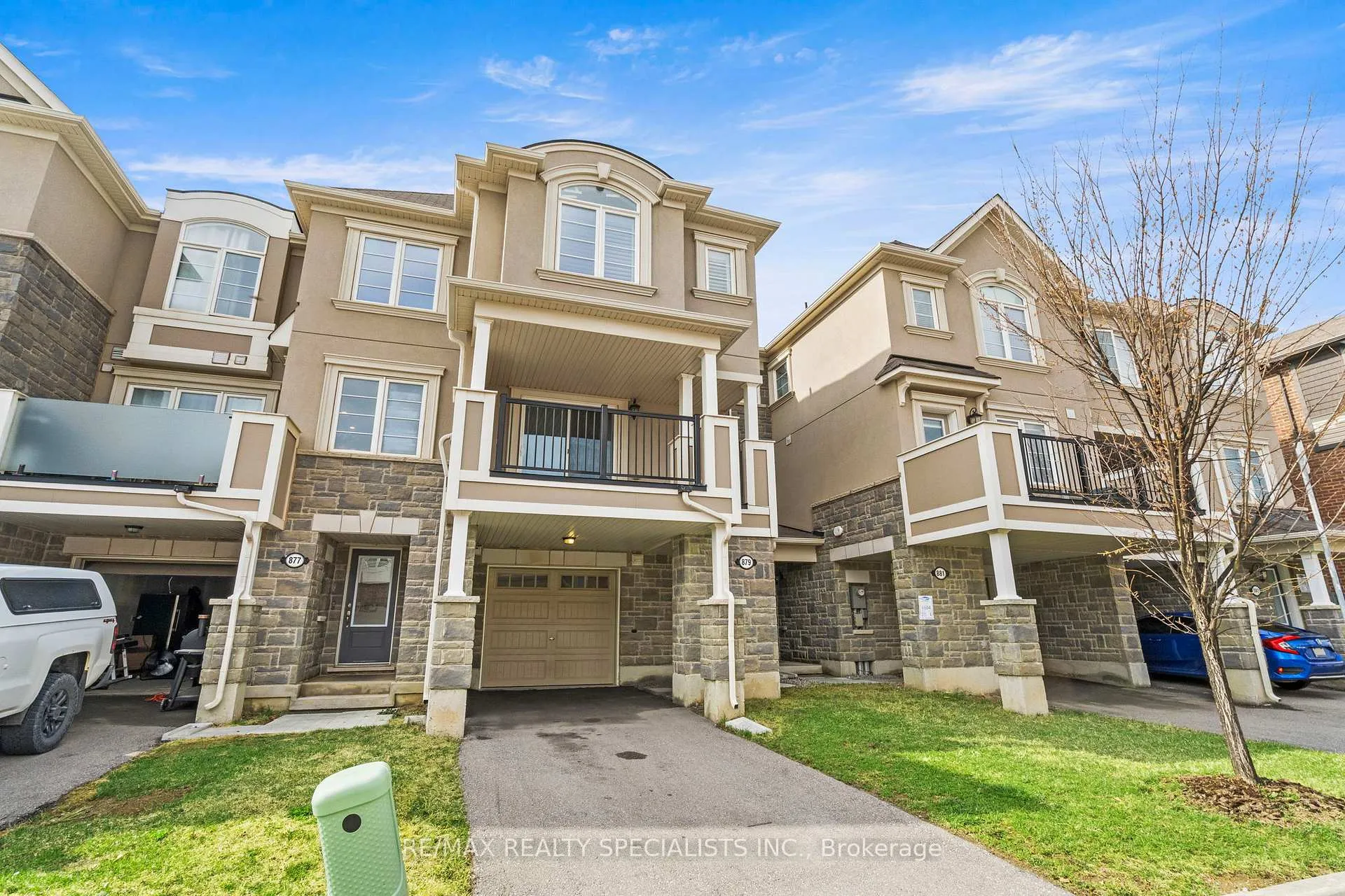 Photo 3 of 879 Sumac Crescent, Milton, Cobban — HOMEH