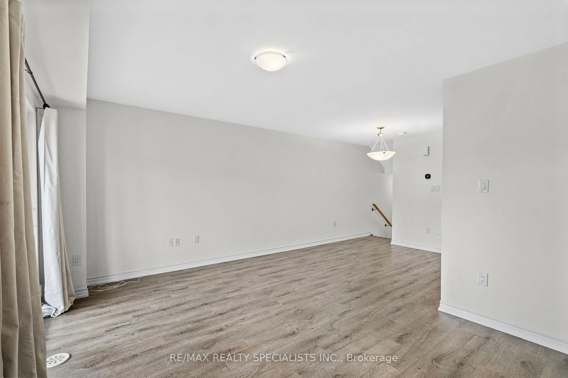 Photo 16 of 879 Sumac Crescent, Milton, Cobban — HOMEH
