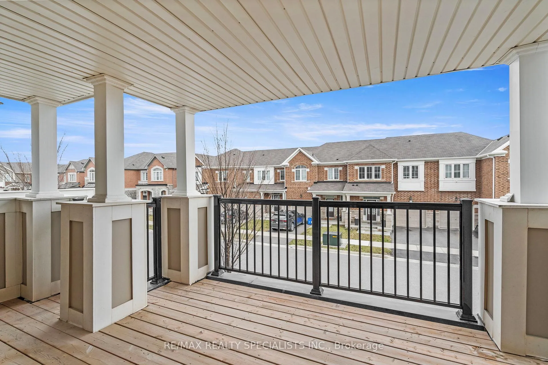 Photo 17 of 879 Sumac Crescent, Milton, Cobban — HOMEH