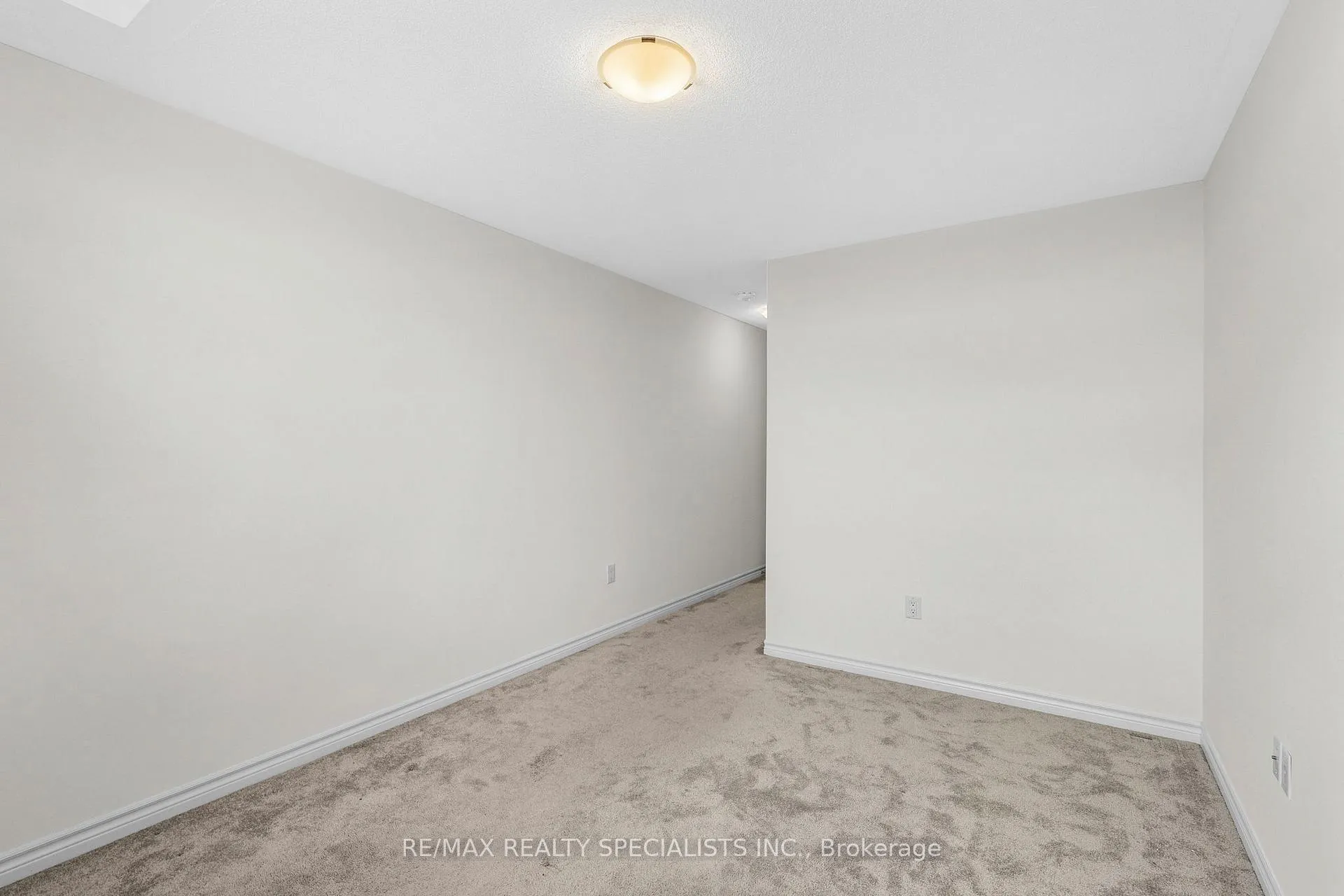 Photo 21 of 879 Sumac Crescent, Milton, Cobban — HOMEH