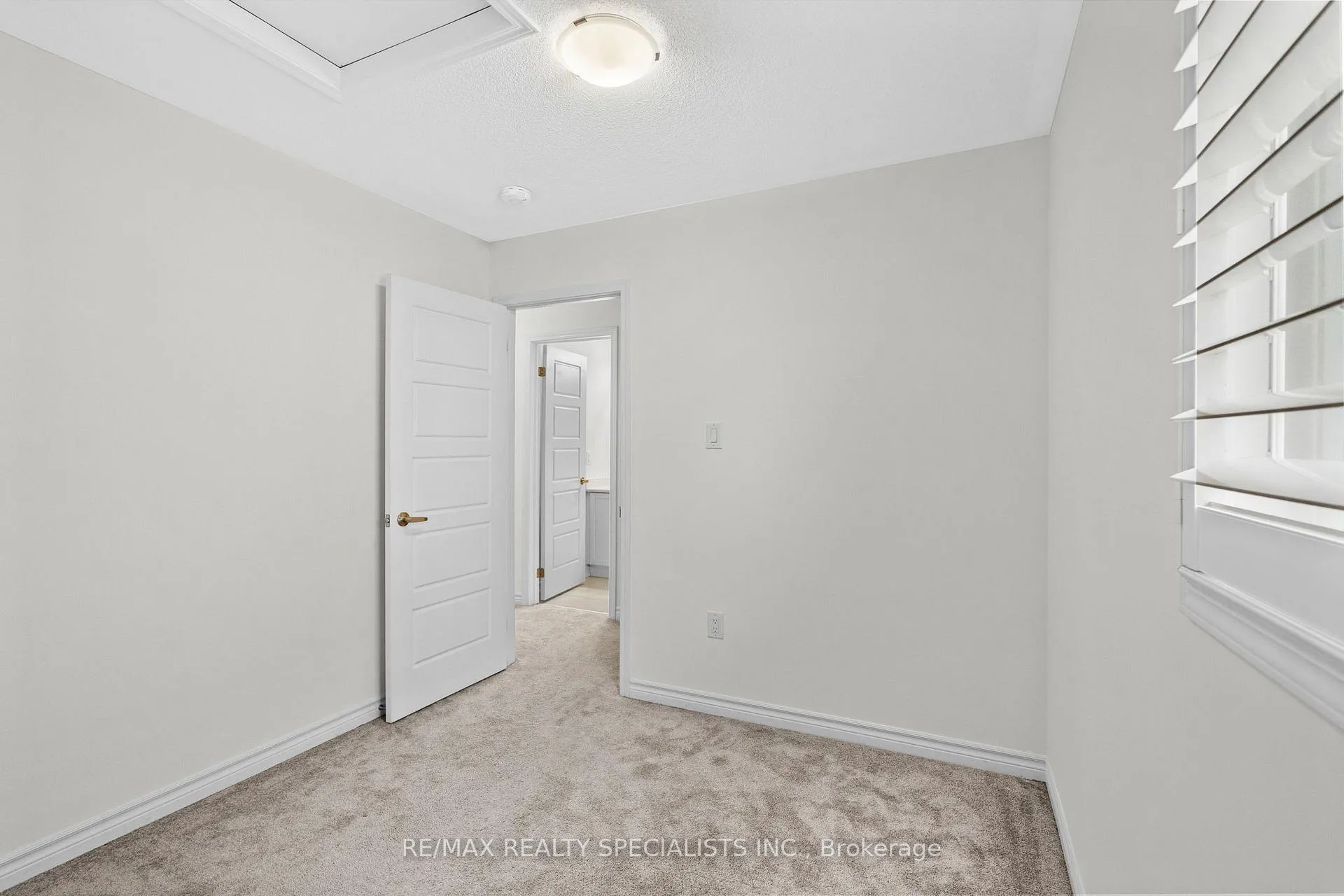 Photo 25 of 879 Sumac Crescent, Milton, Cobban — HOMEH