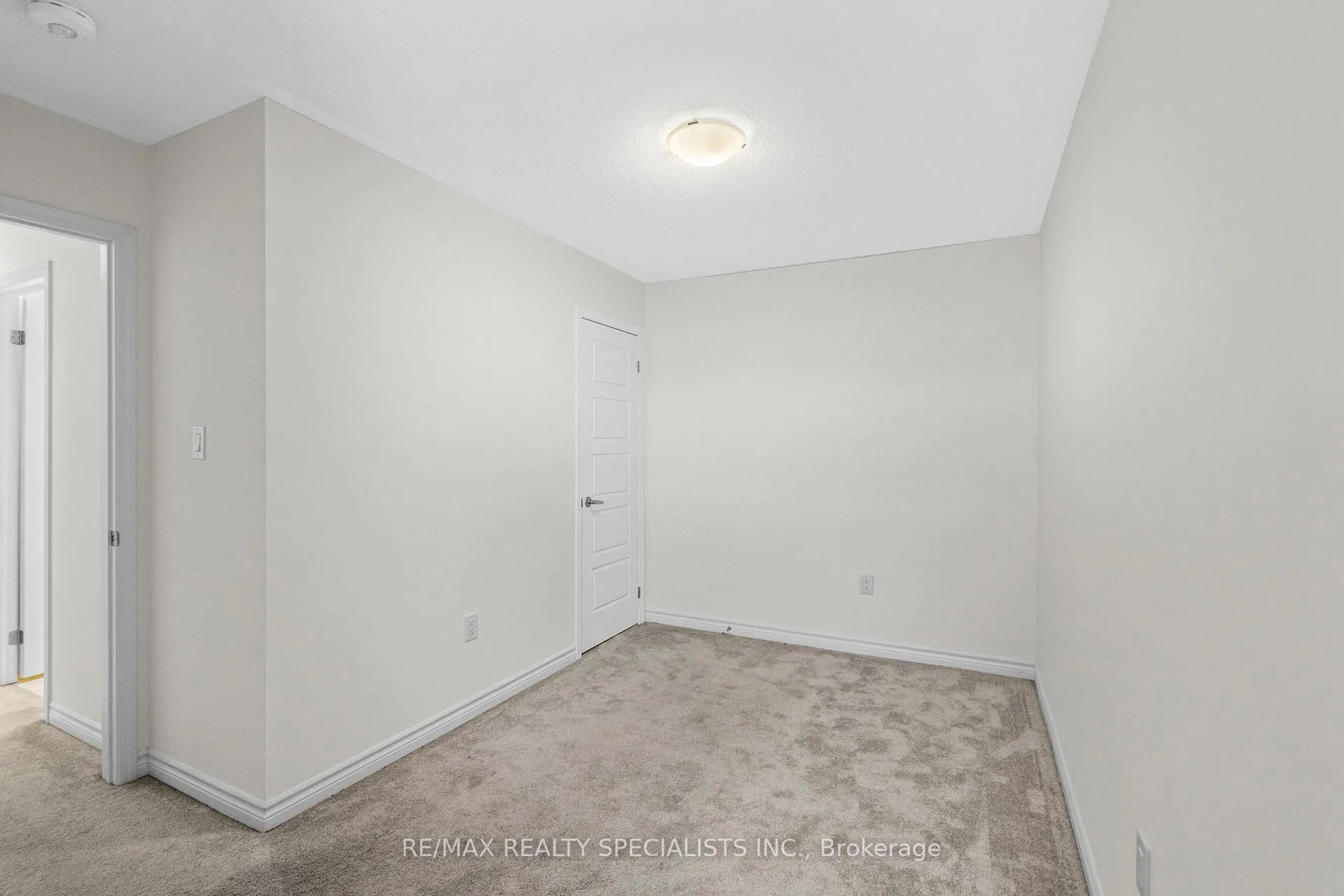Photo 26 of 879 Sumac Crescent, Milton, Cobban — HOMEH
