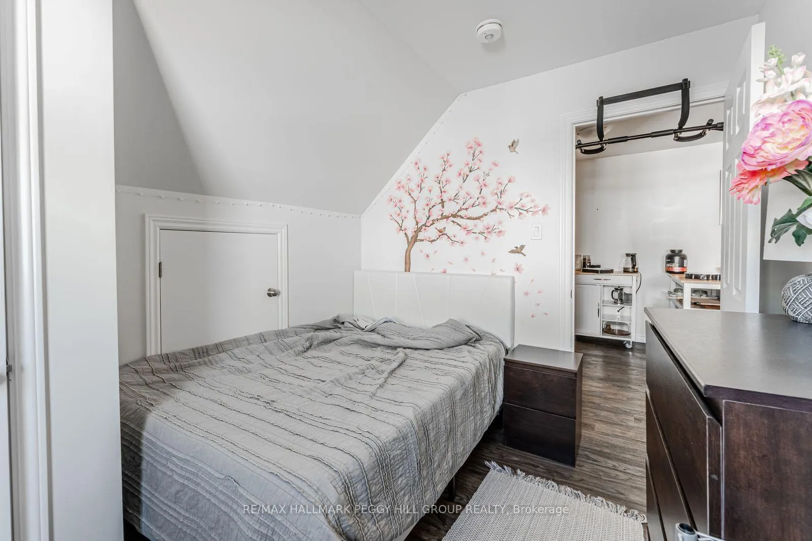 Photo 8 of Unit 5, 42 Toronto Street, Barrie, City Centre — HOMEH