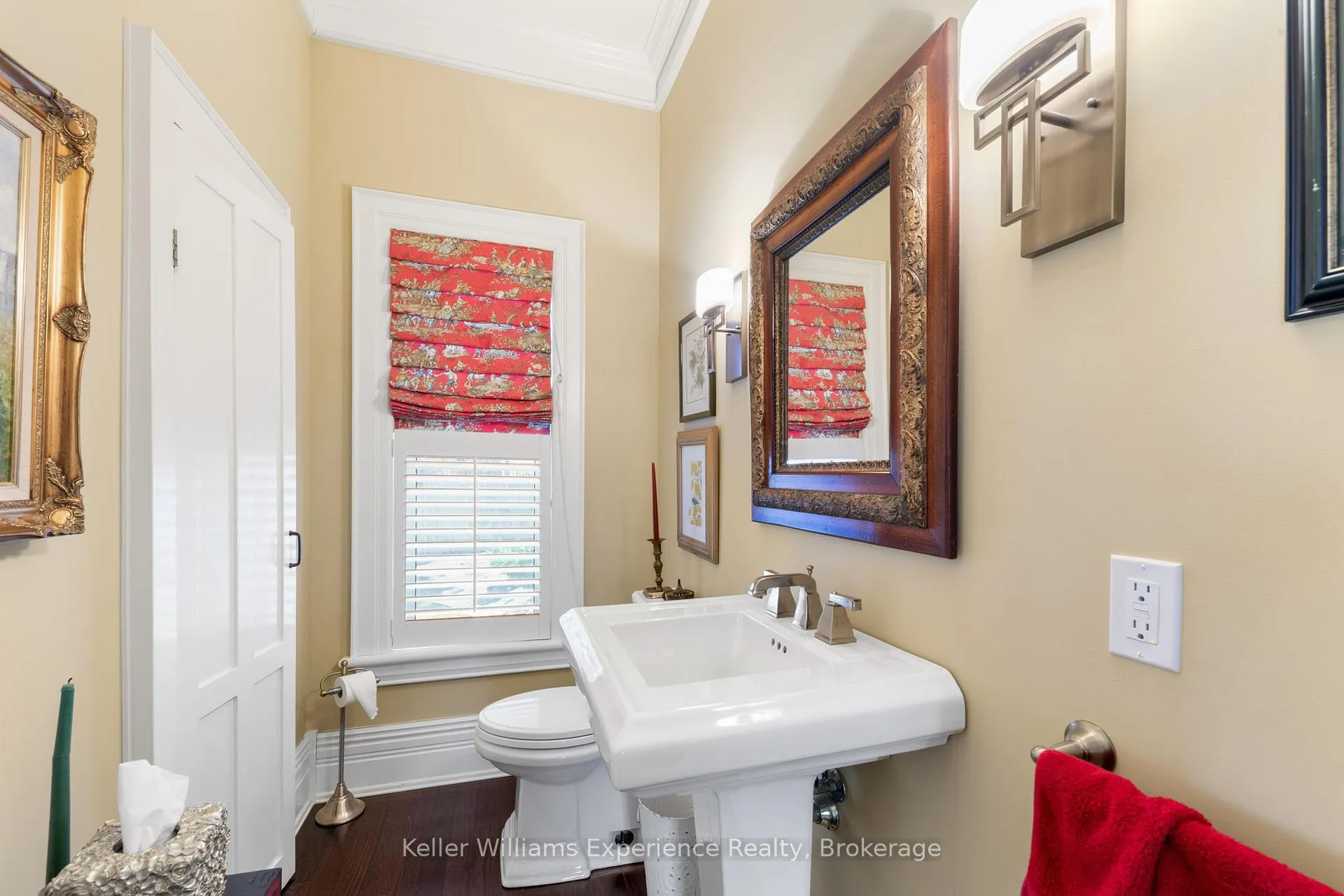 Photo 9 of 325 Third Street, Midland — HOMEH