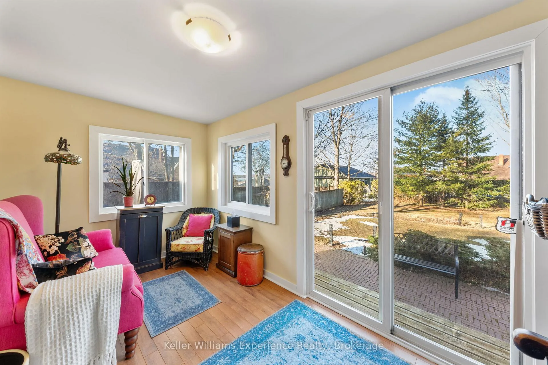Photo 12 of 325 Third Street, Midland — HOMEH