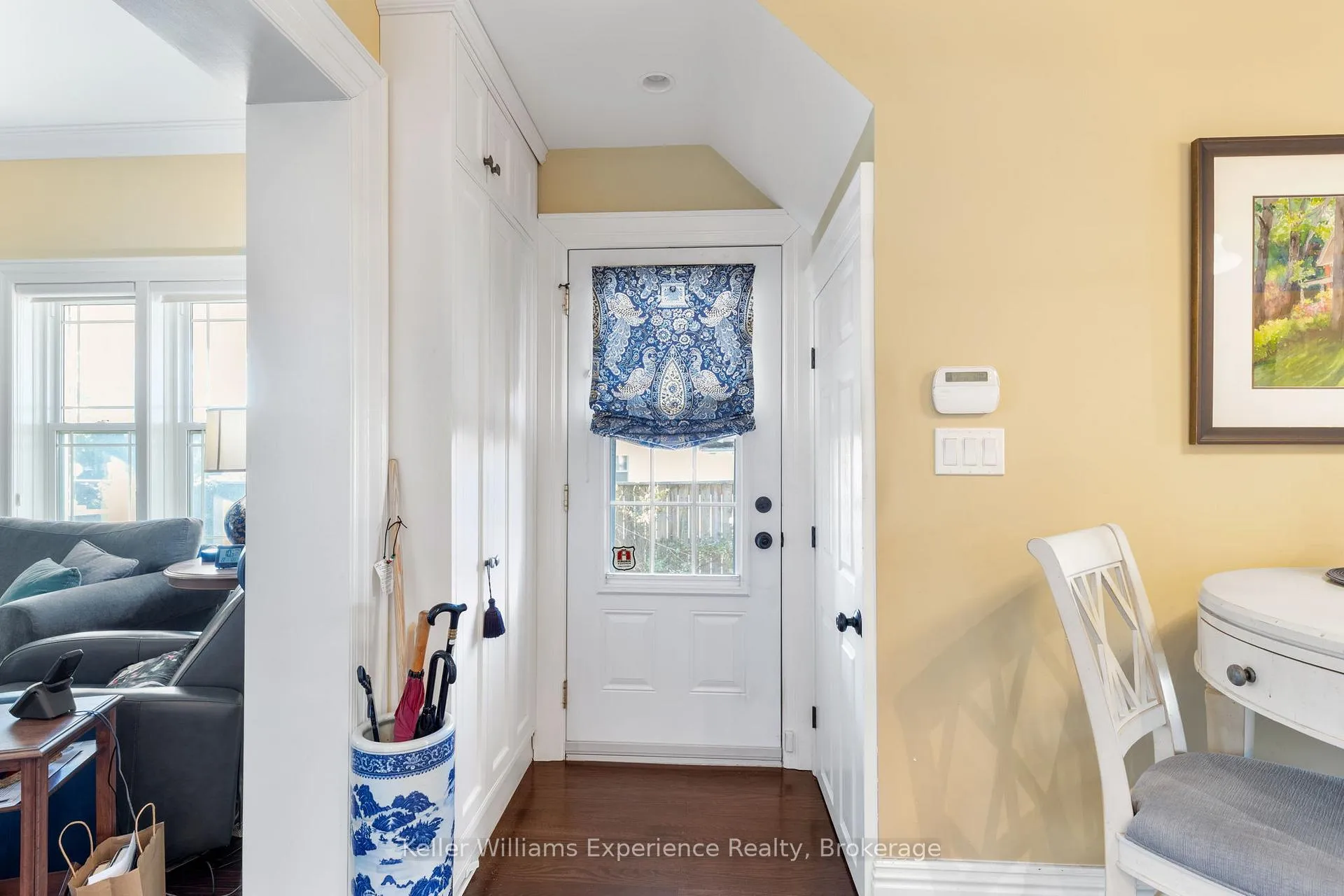 Photo 13 of 325 Third Street, Midland — HOMEH