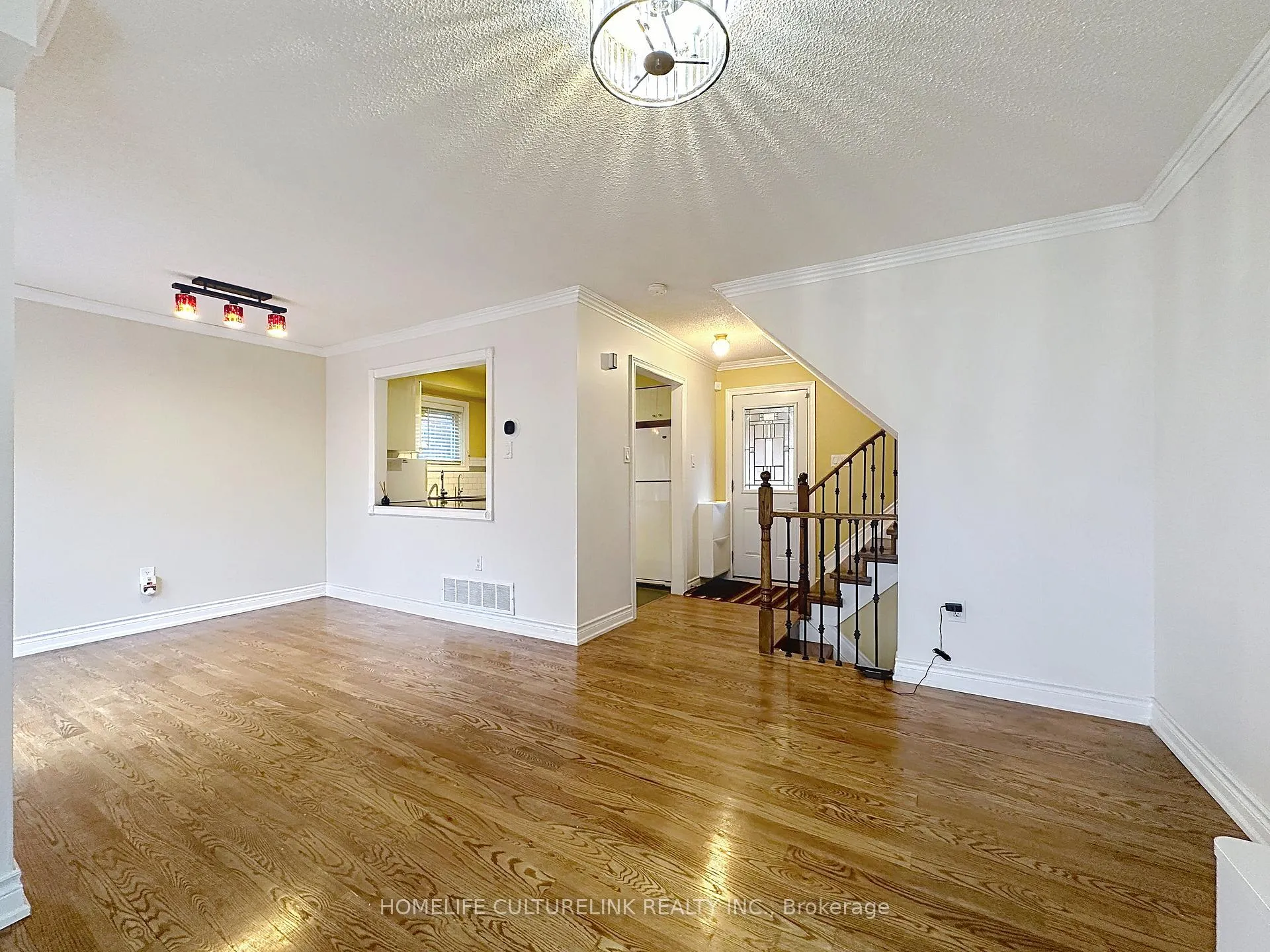 Photo 18 of 18 Eugenia Court, Markham, Markville — HOMEH