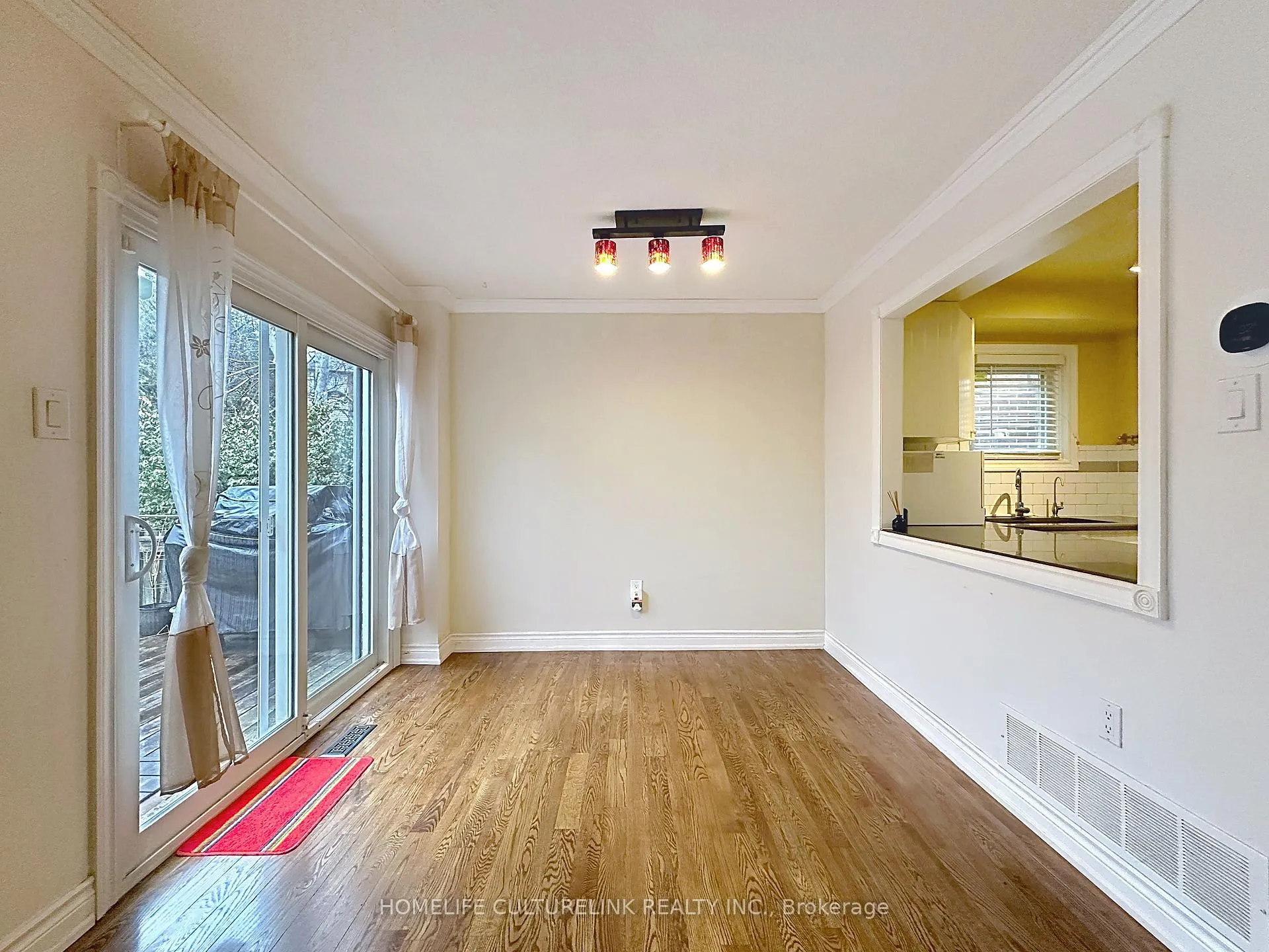 Photo 19 of 18 Eugenia Court, Markham, Markville — HOMEH