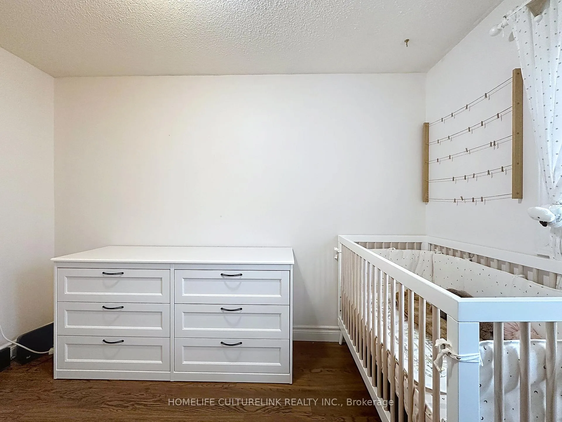 Photo 31 of 18 Eugenia Court, Markham, Markville — HOMEH