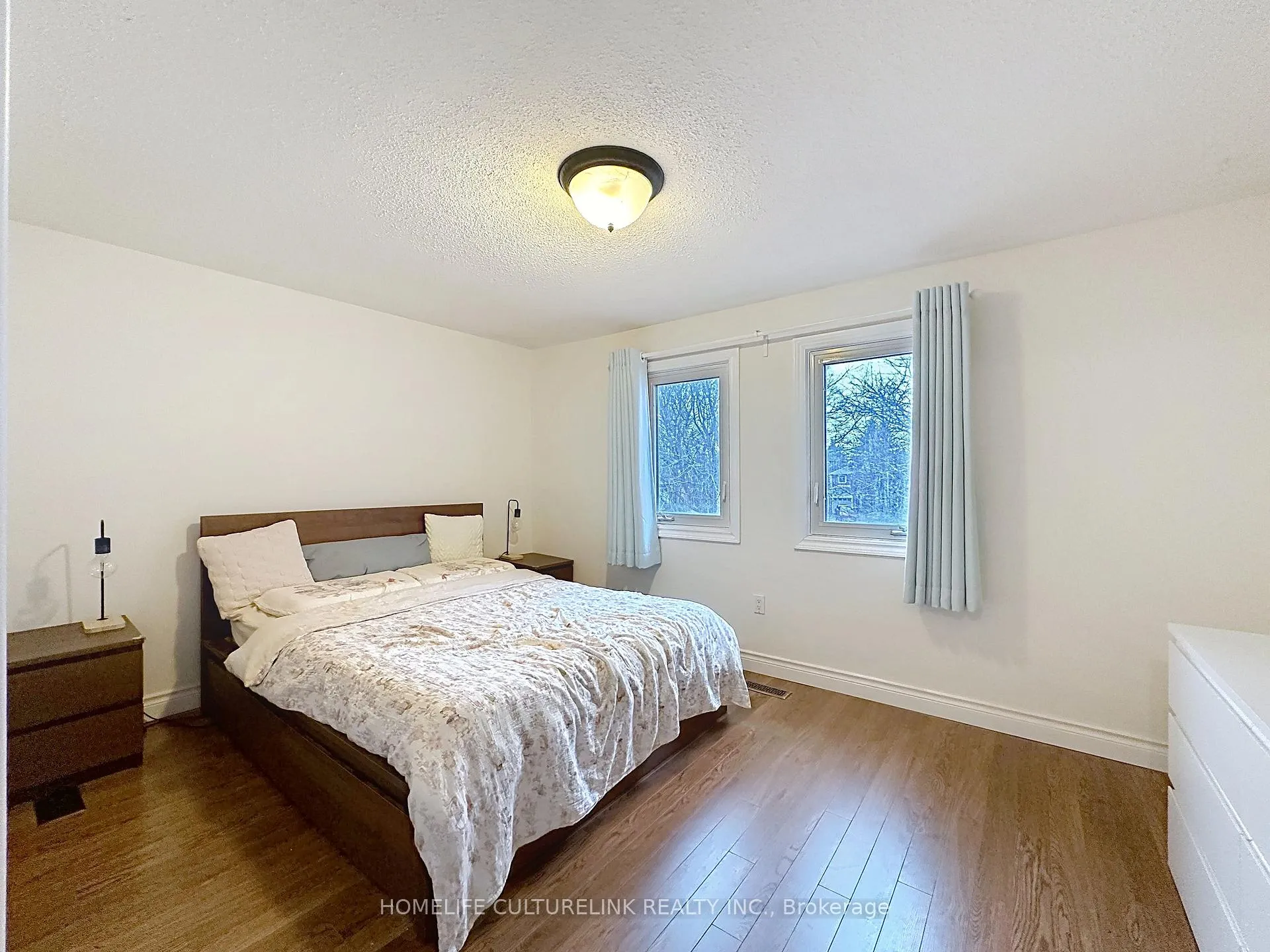 Photo 33 of 18 Eugenia Court, Markham, Markville — HOMEH