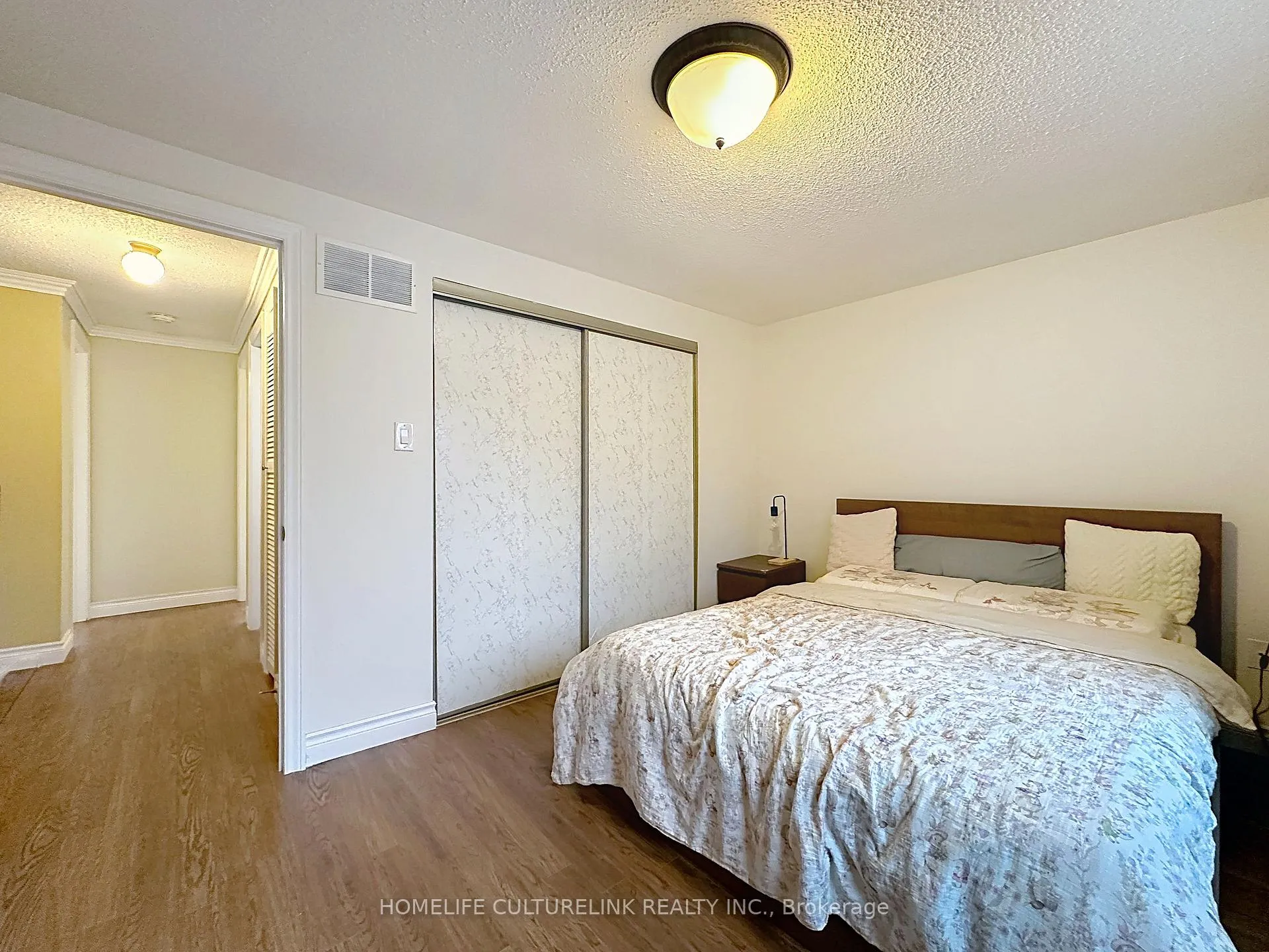 Photo 36 of 18 Eugenia Court, Markham, Markville — HOMEH