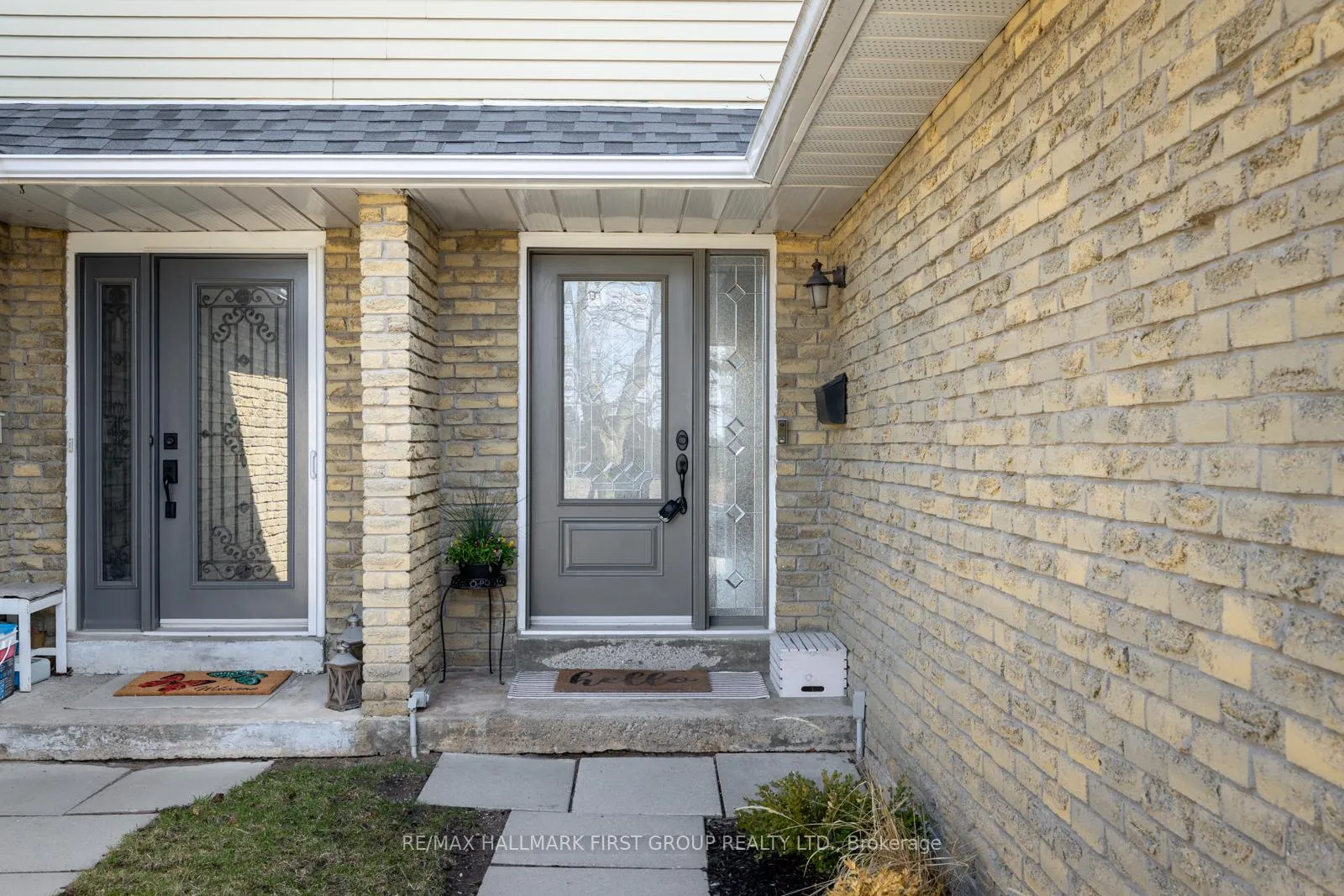 Photo 4 of 1267 Northbrook Street, Oshawa, Centennial — HOMEH