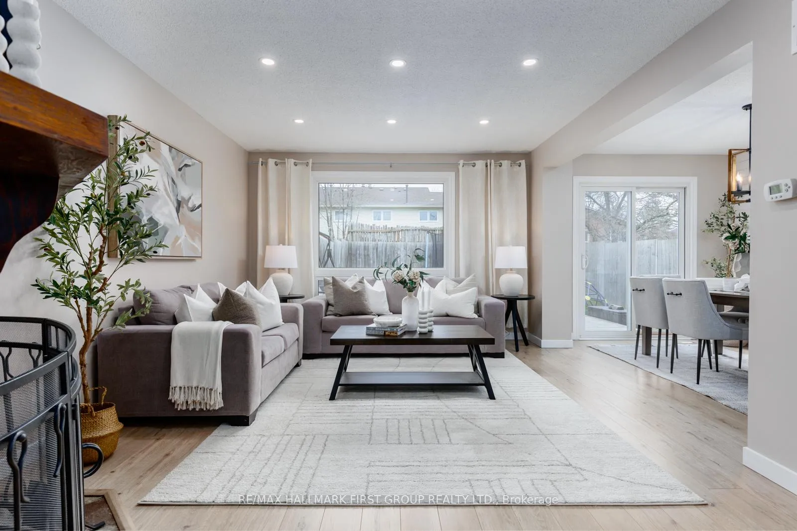 Photo 7 of 1267 Northbrook Street, Oshawa, Centennial — HOMEH