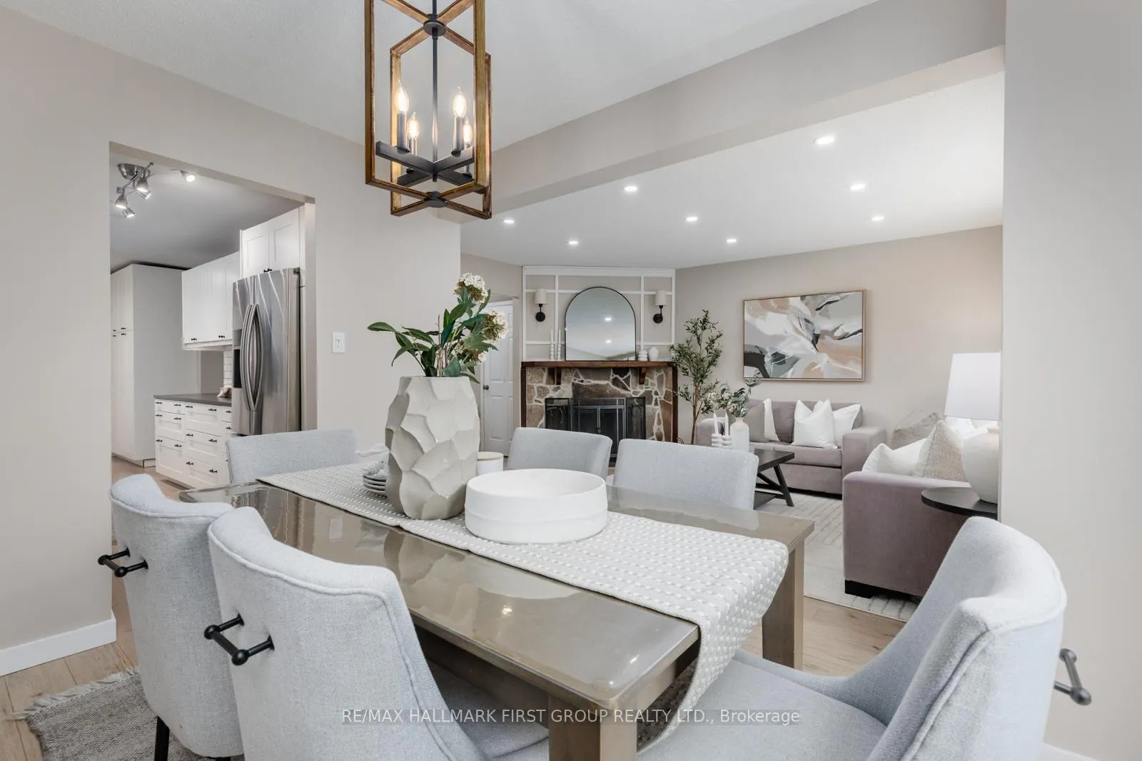 Photo 13 of 1267 Northbrook Street, Oshawa, Centennial — HOMEH