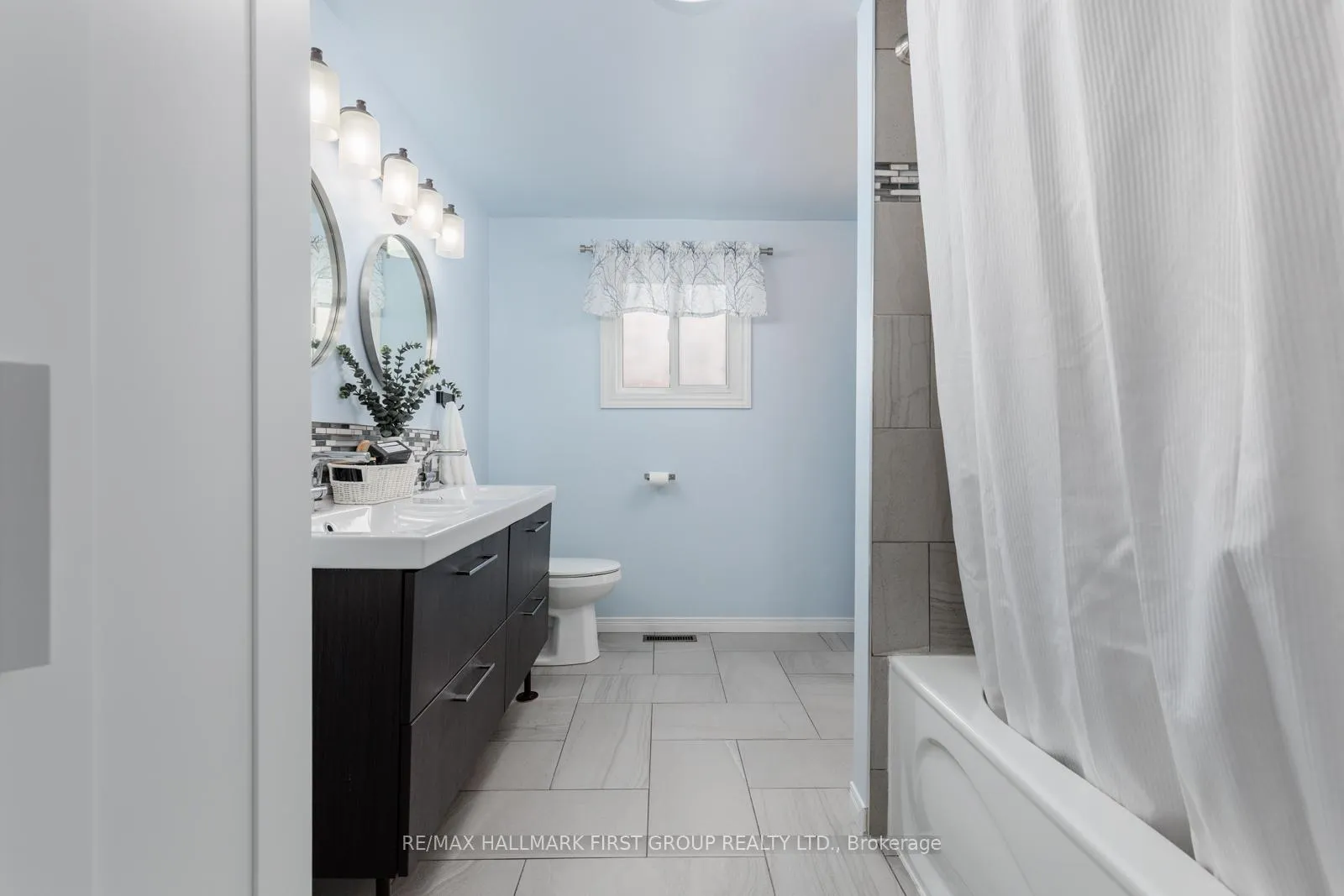 Photo 24 of 1267 Northbrook Street, Oshawa, Centennial — HOMEH