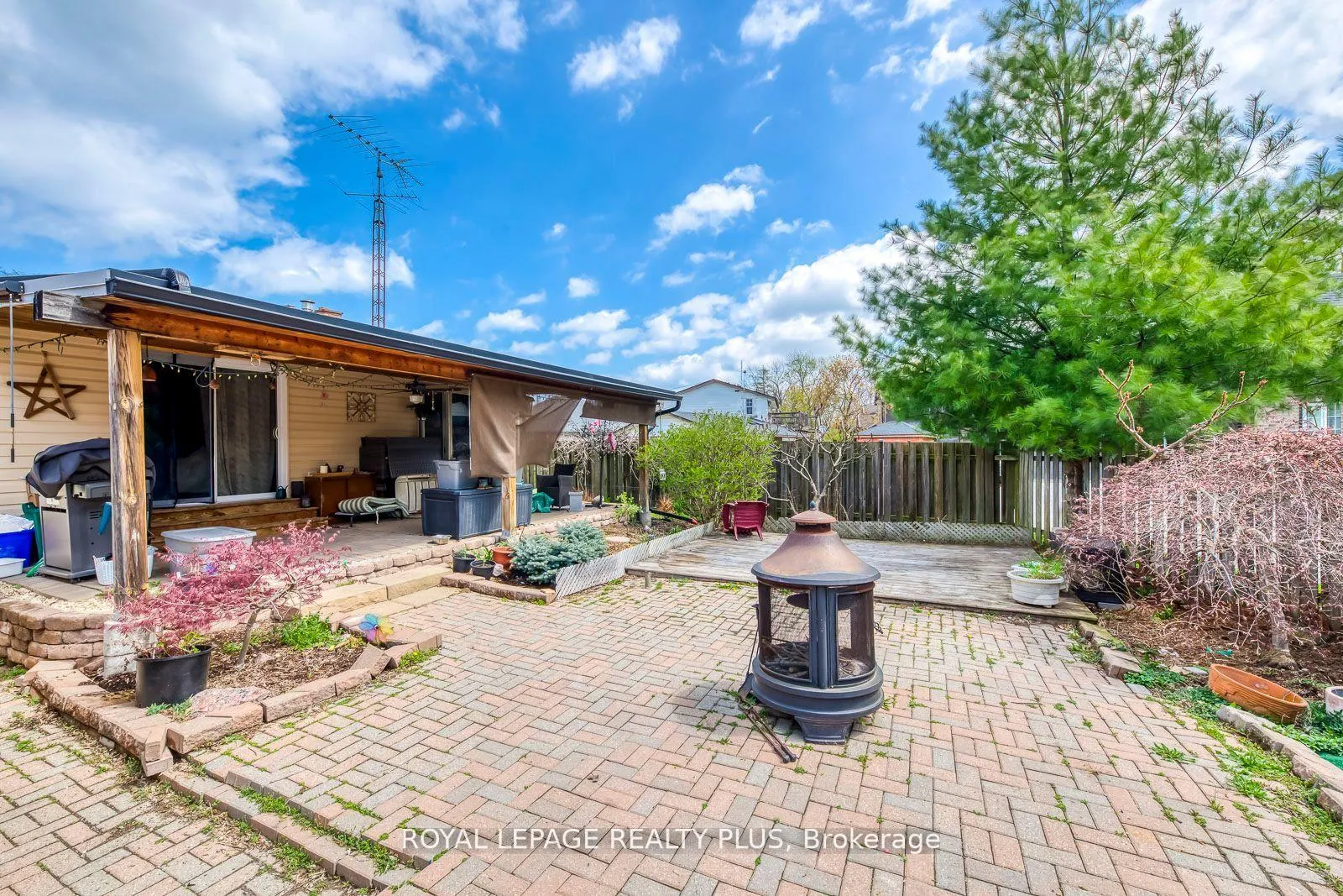 Photo 16 of 128 Parnell Road, St. Catharines, Vine/Linwell — HOMEH