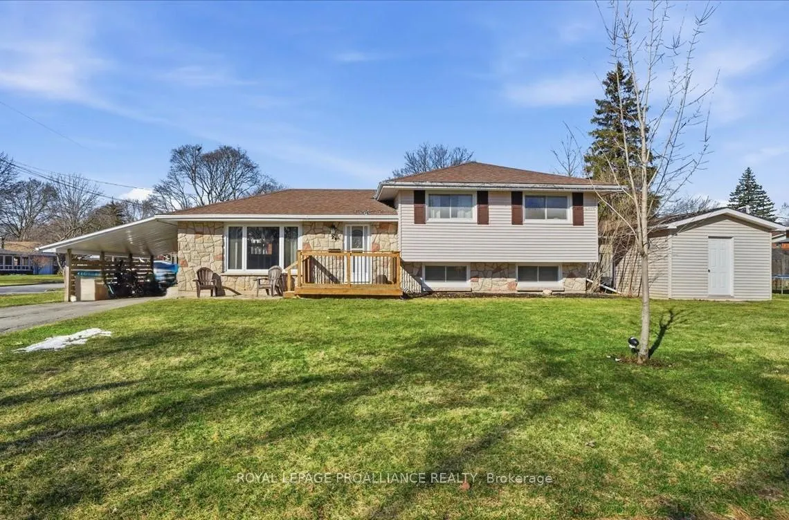 Photo 1 of 24 Melrose Crescent, Belleville, Belleville Ward — HOMEH