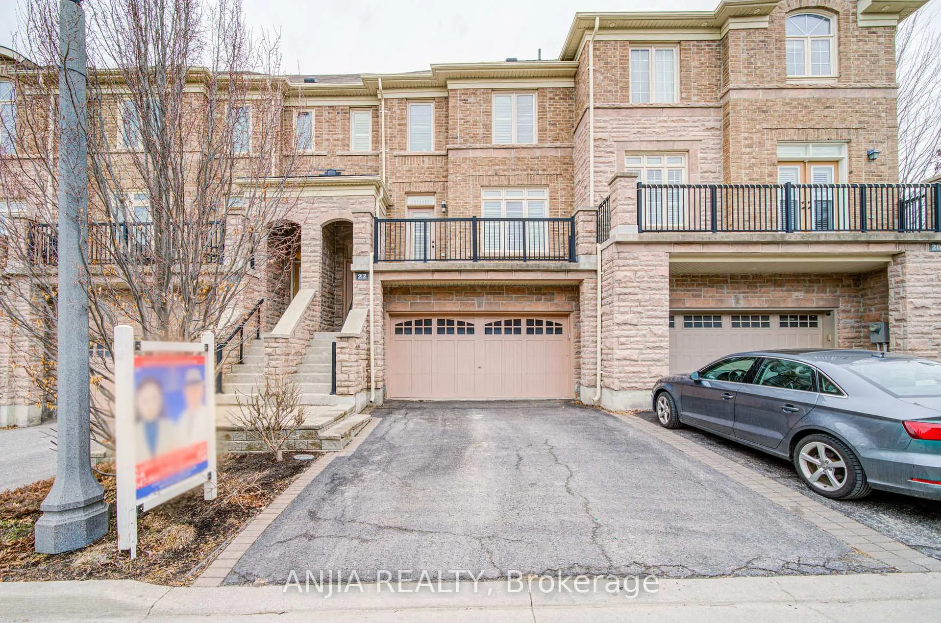 Photo 1 of 22 Kylemore Way, Markham, Angus Glen — HOMEH