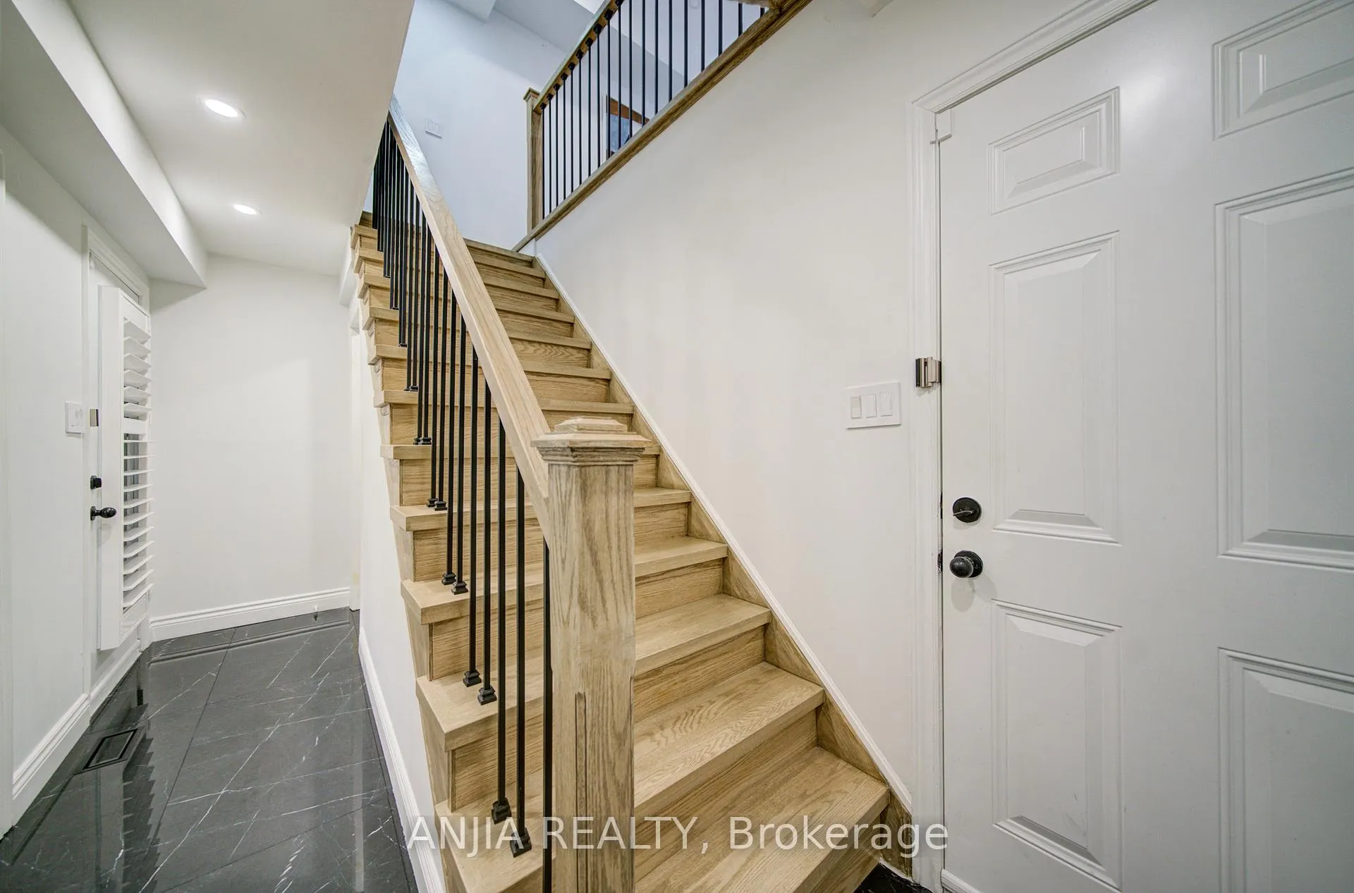 Photo 24 of 22 Kylemore Way, Markham, Angus Glen — HOMEH
