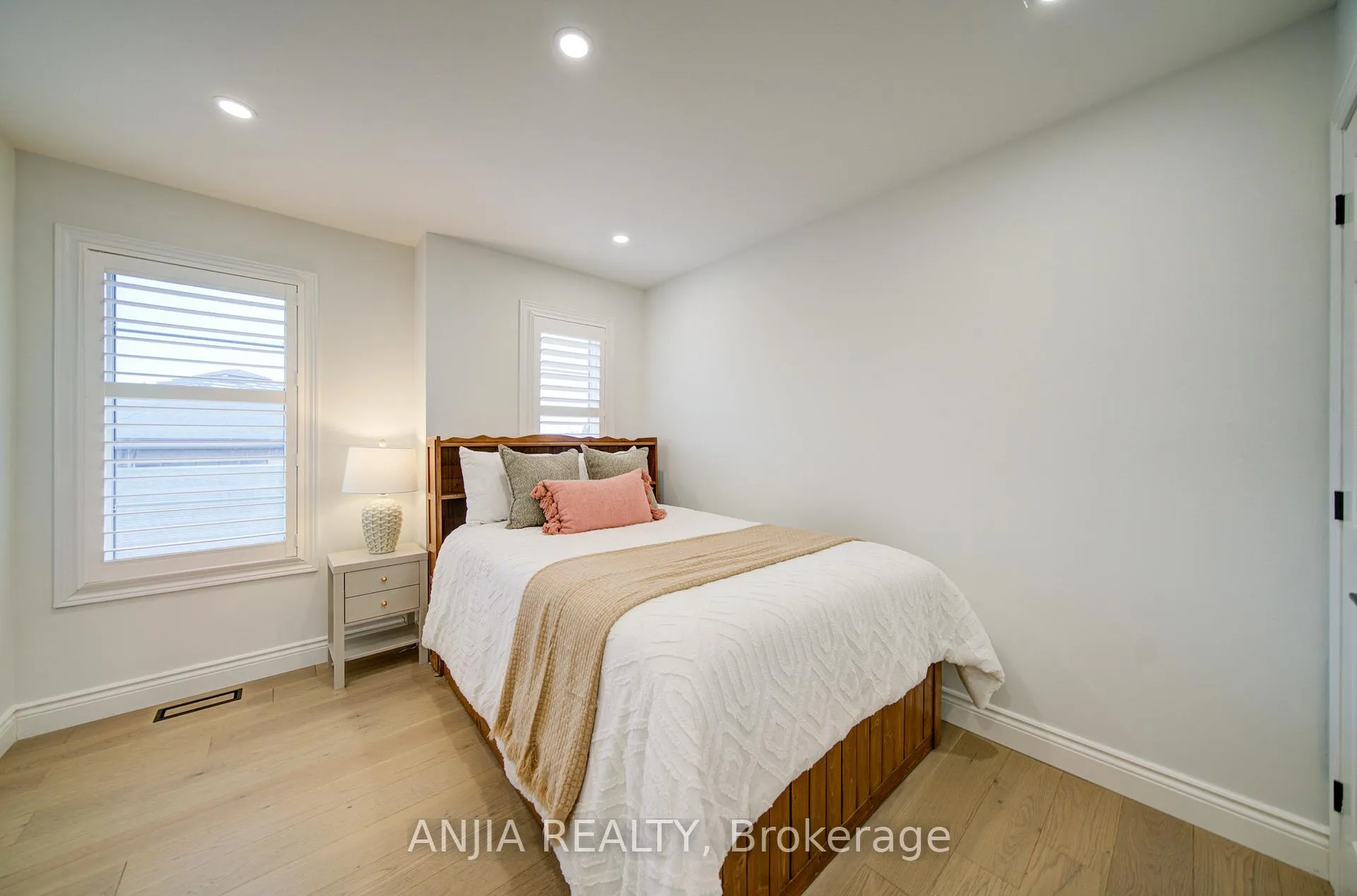 Photo 33 of 22 Kylemore Way, Markham, Angus Glen — HOMEH