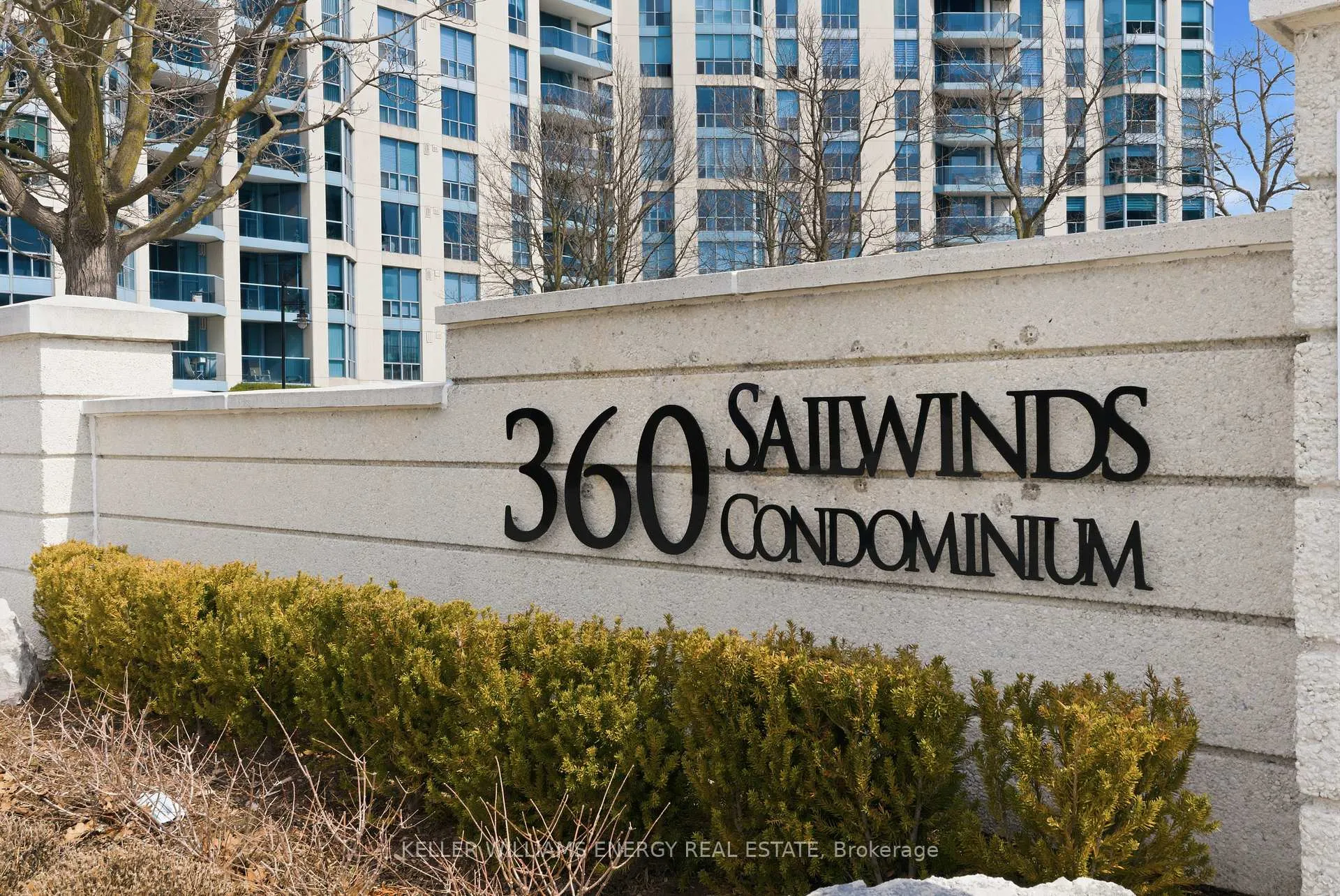 Photo 2 of Unit 903, 360 Watson Street W, Whitby, Port Whitby — HOMEH