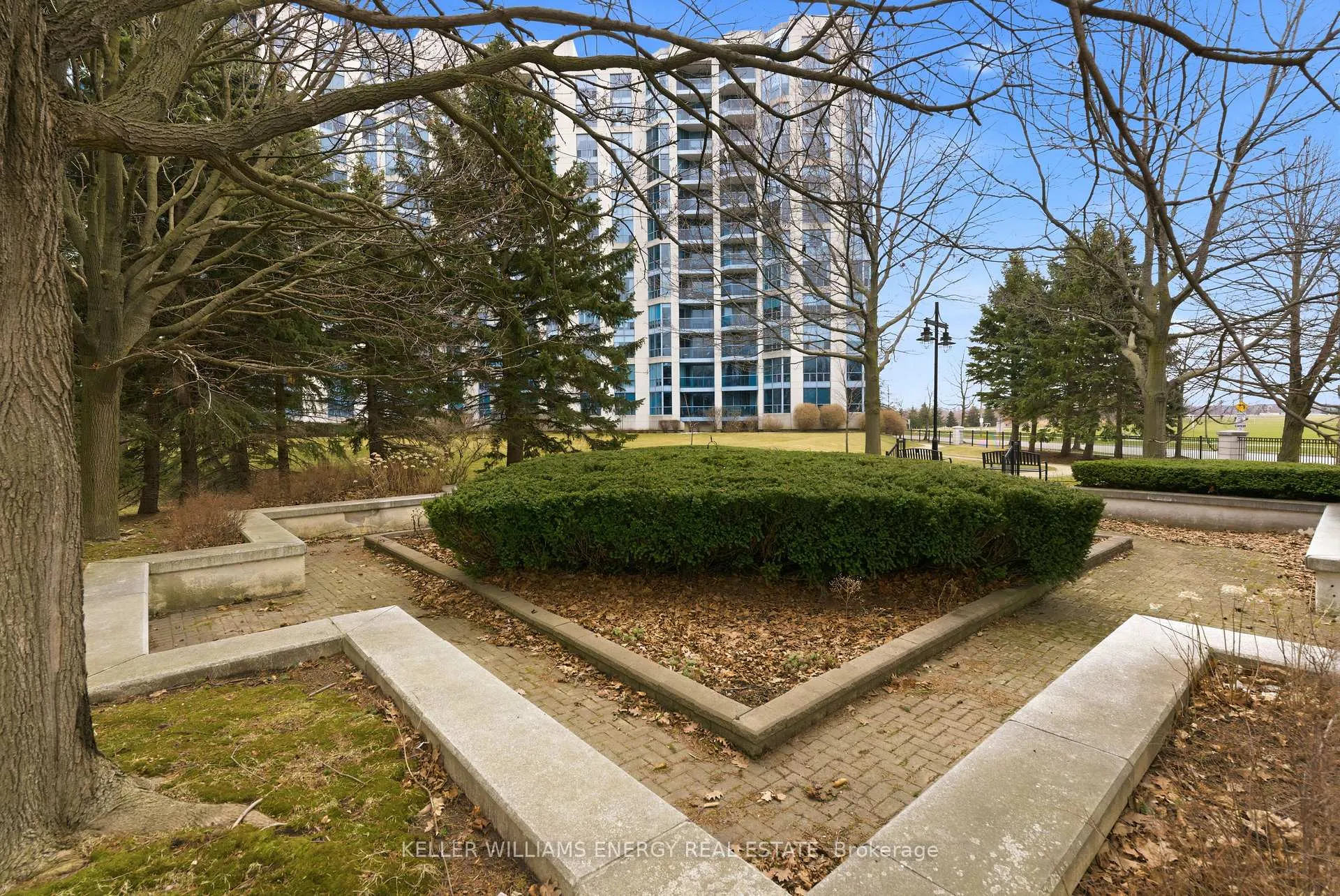 Photo 43 of Unit 903, 360 Watson Street W, Whitby, Port Whitby — HOMEH